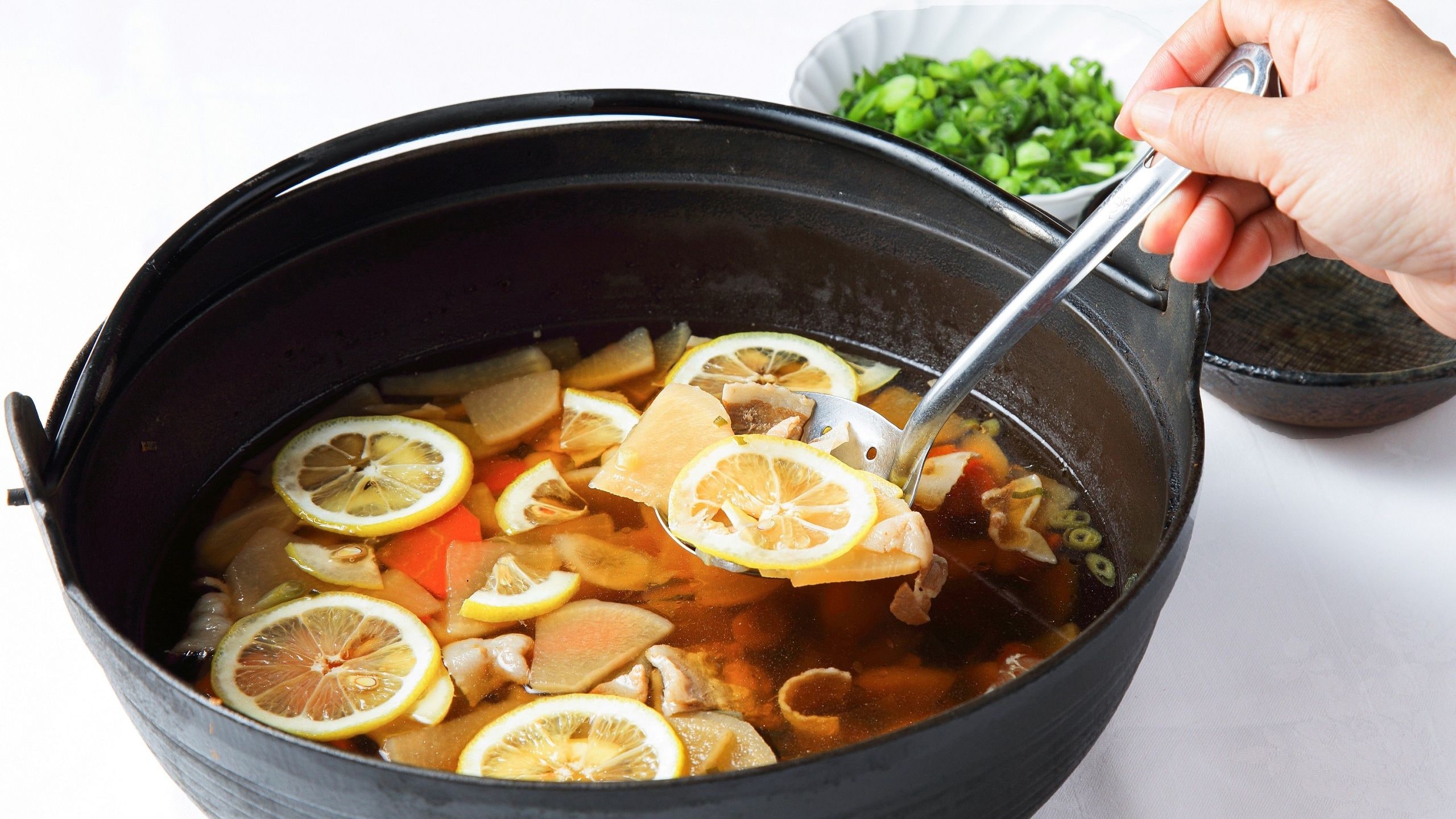 50 types of breakfast buffet: "Hiroshima Lemon Hotpot"