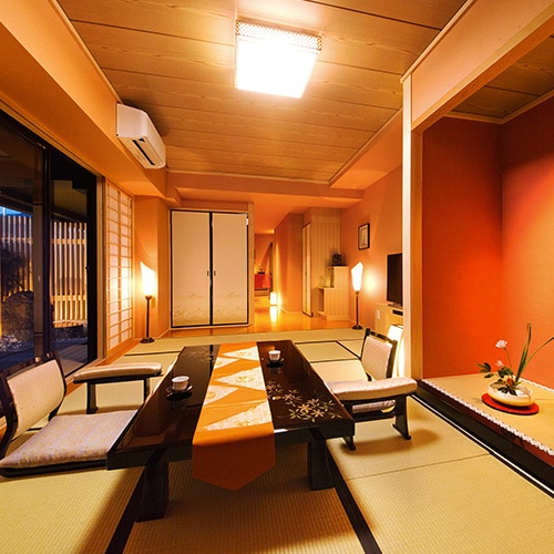 ■Modern rock garden■ Japanese-style room 42 square meters (3 persons) <Japanese garden side>