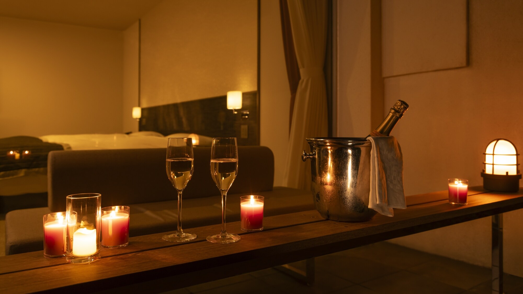 [Renewed in March 2024] Terrace of ocean front western style room. Relax at night with the flickering lights