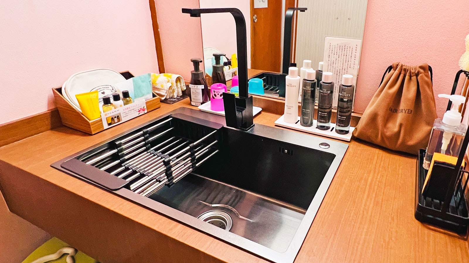 A sink where you can wash dishes