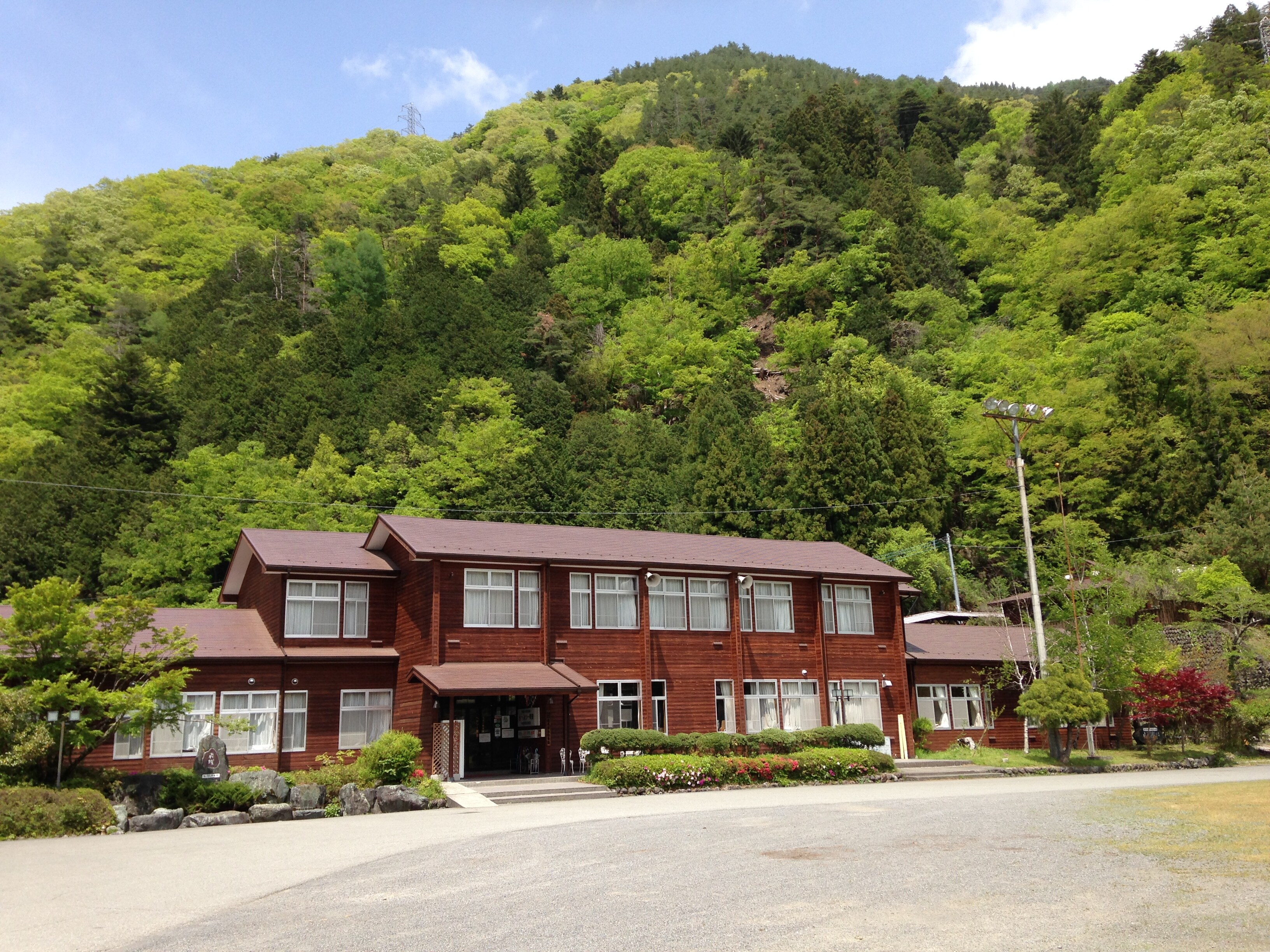 The exterior of Healthy Misato, a school guesthouse