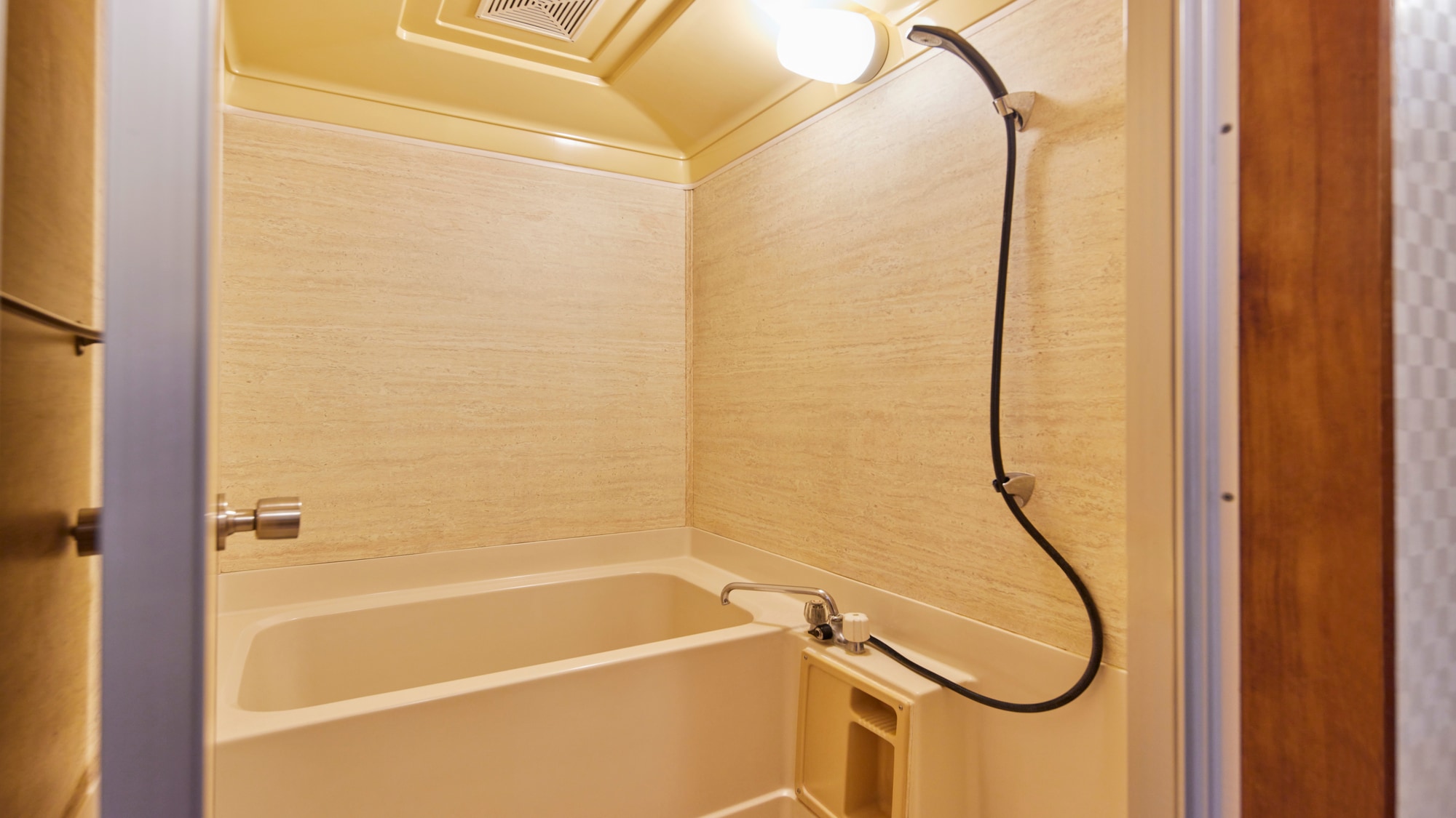 Main building Japanese-style room (14 tatami mats): Bathroom
