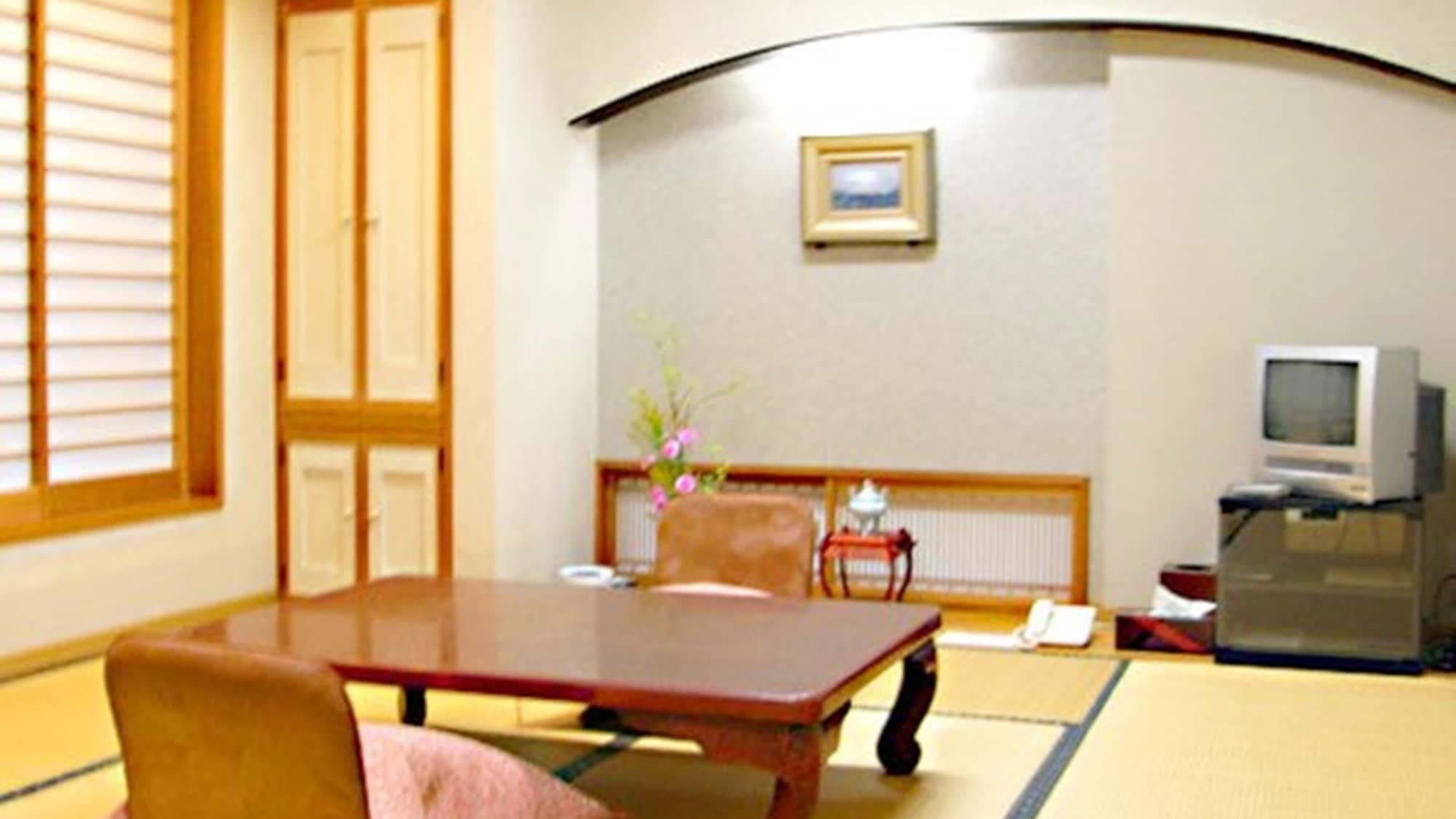 *Example of a guest room: A spacious Japanese-style room with 11 tatami mats.