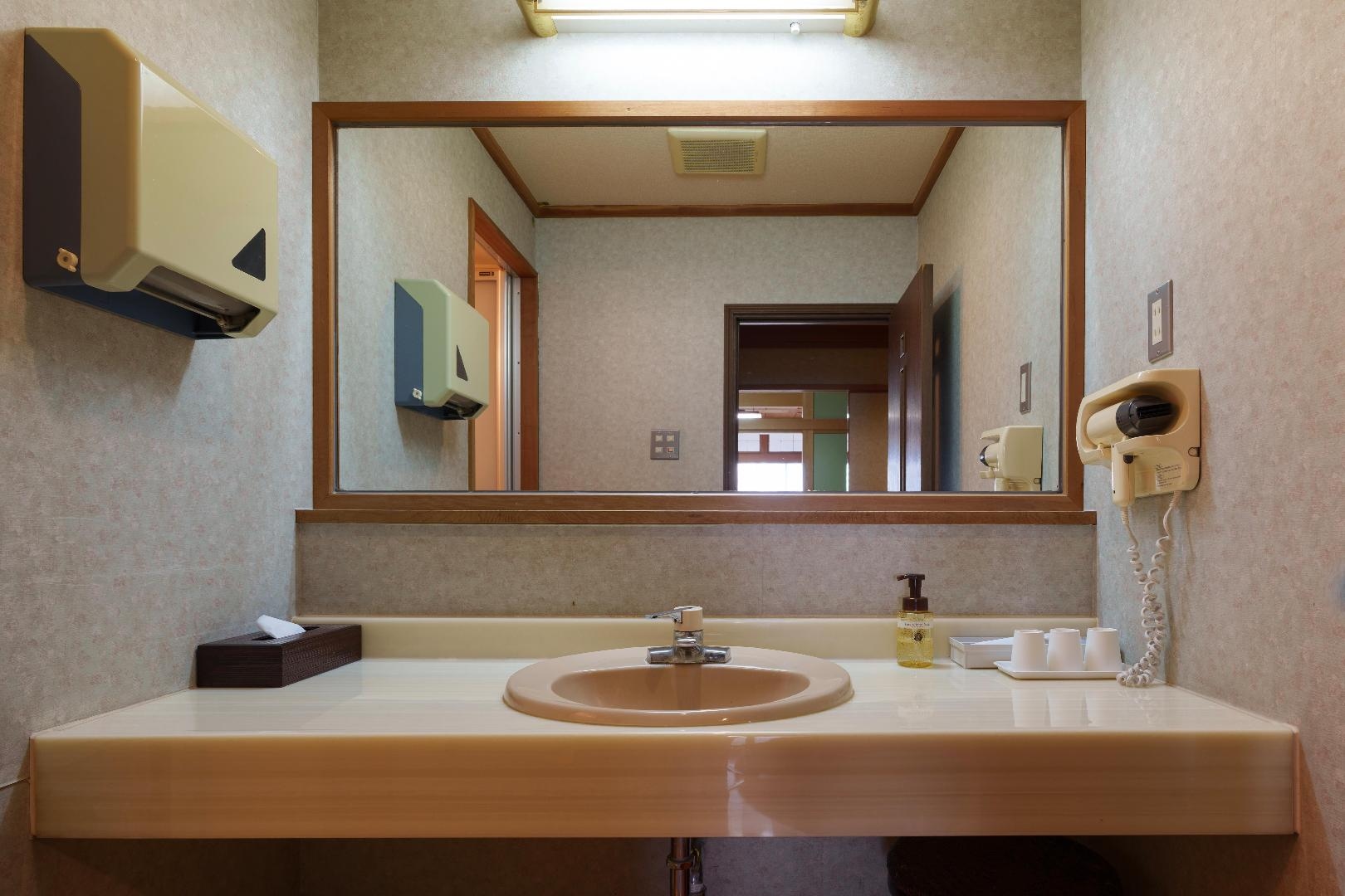 Phòng tắm kiểu Nhật ở Cánh Tây