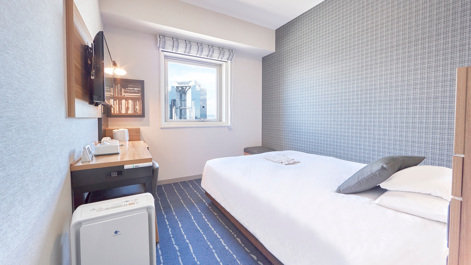 ■ Single room: 15.3㎡ ・ 140cm & times; 195cm (made by Simmons) bed is available.