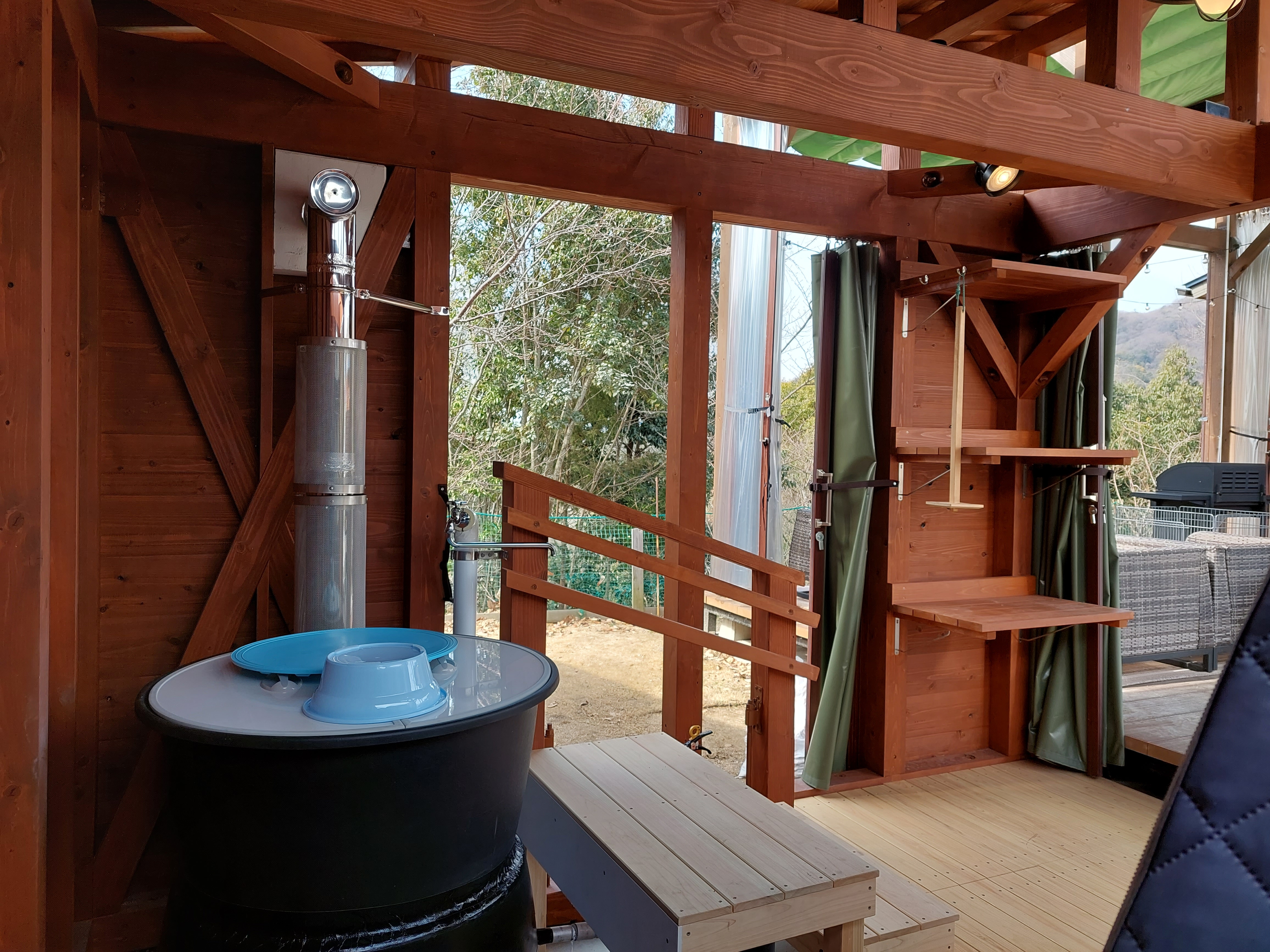 Tòa nhà "Glamping" [Phòng tắm và phòng xông hơi Goemon] (bên trong)