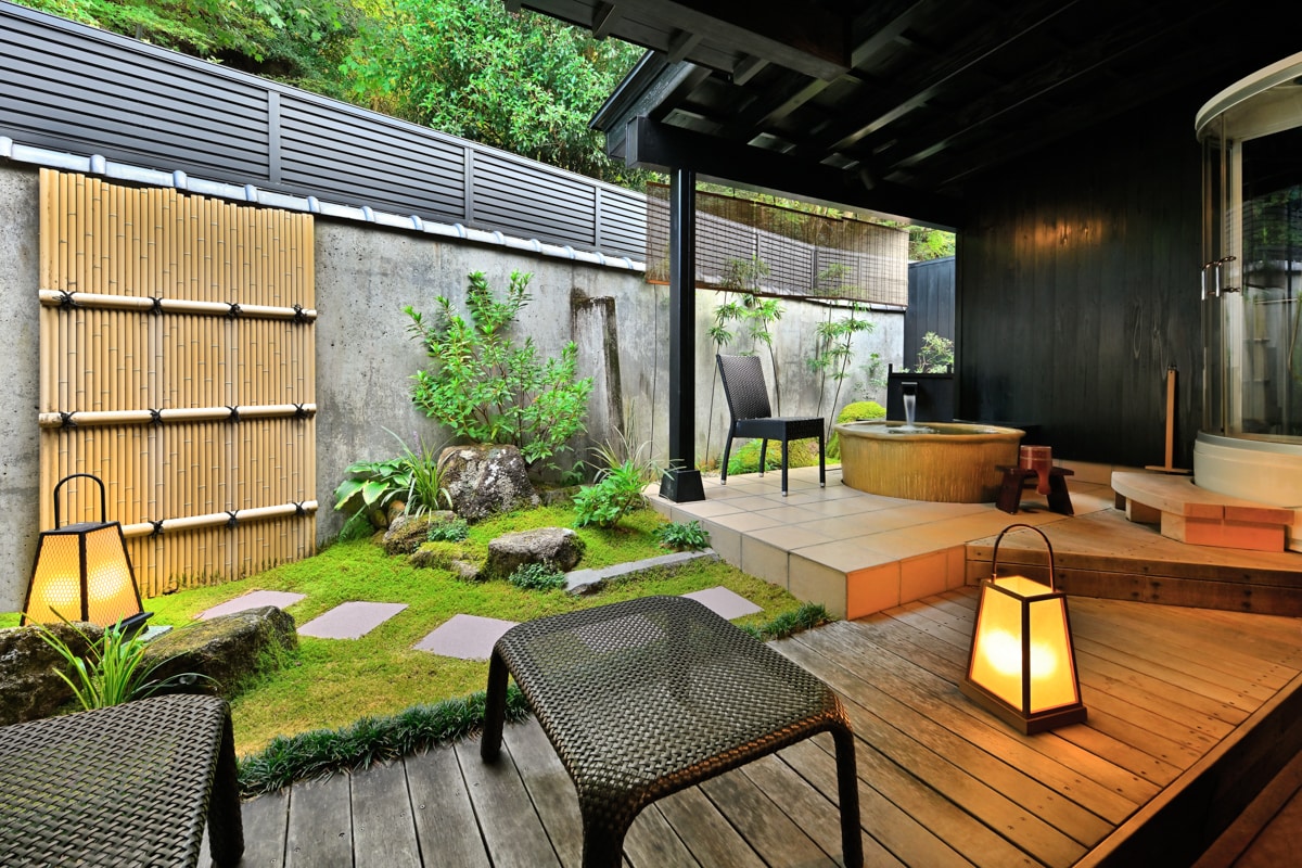 Santo Open-Air Bath