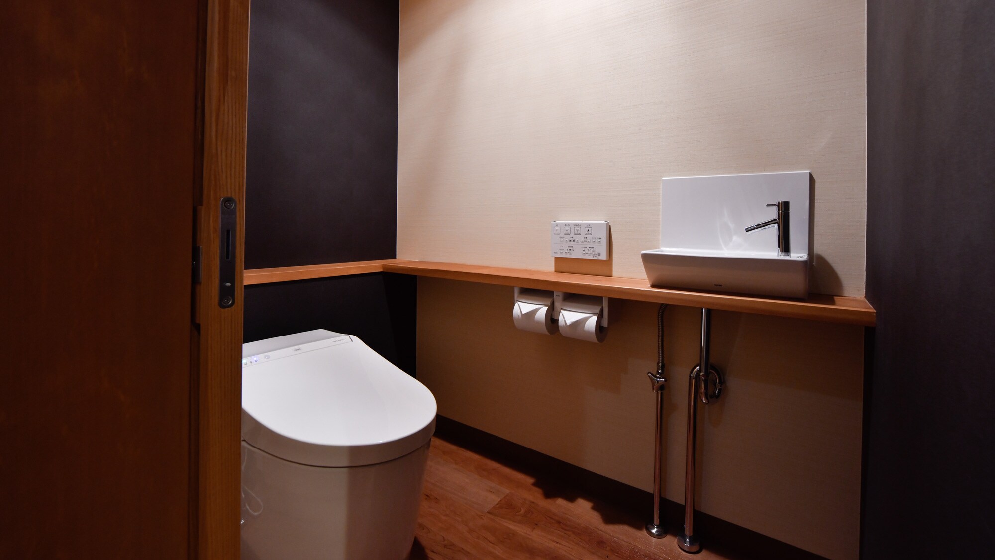 8 tatami room with indoor hot spring bath