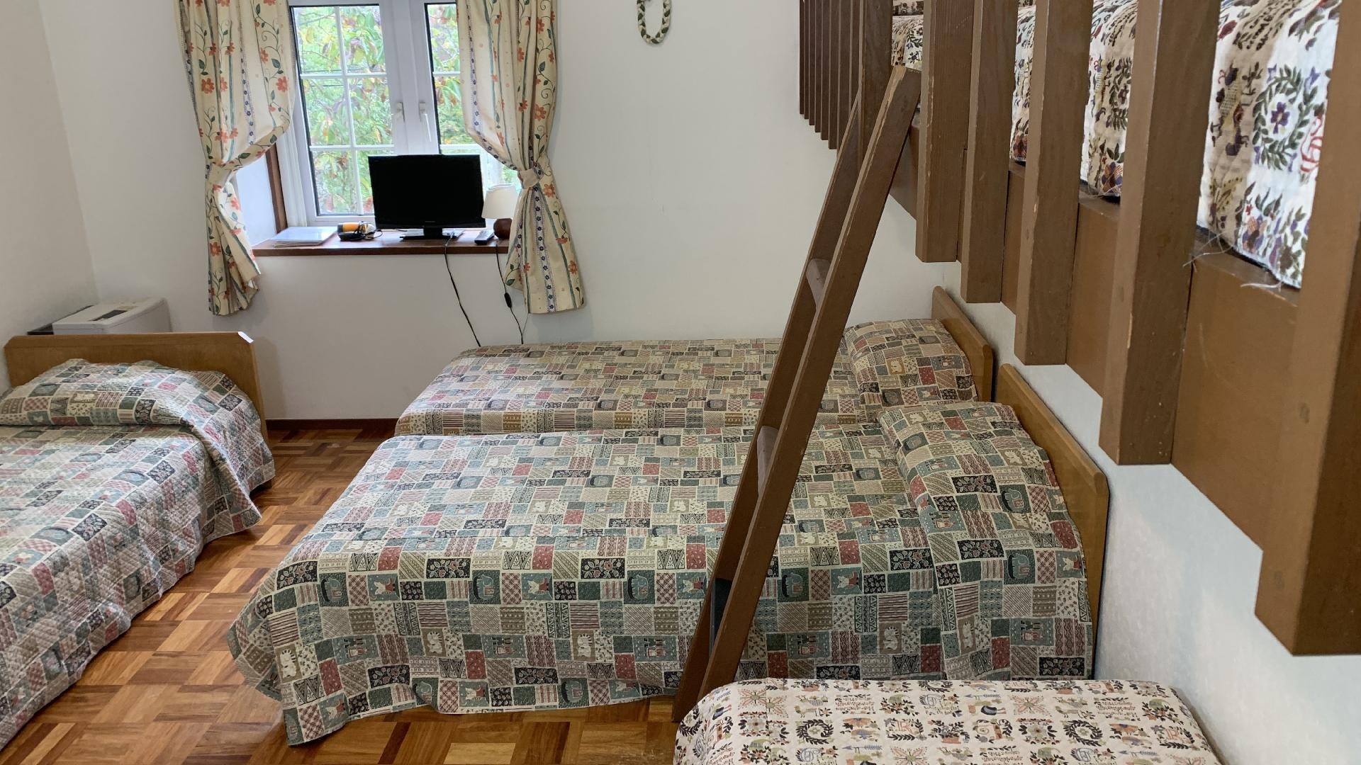 206