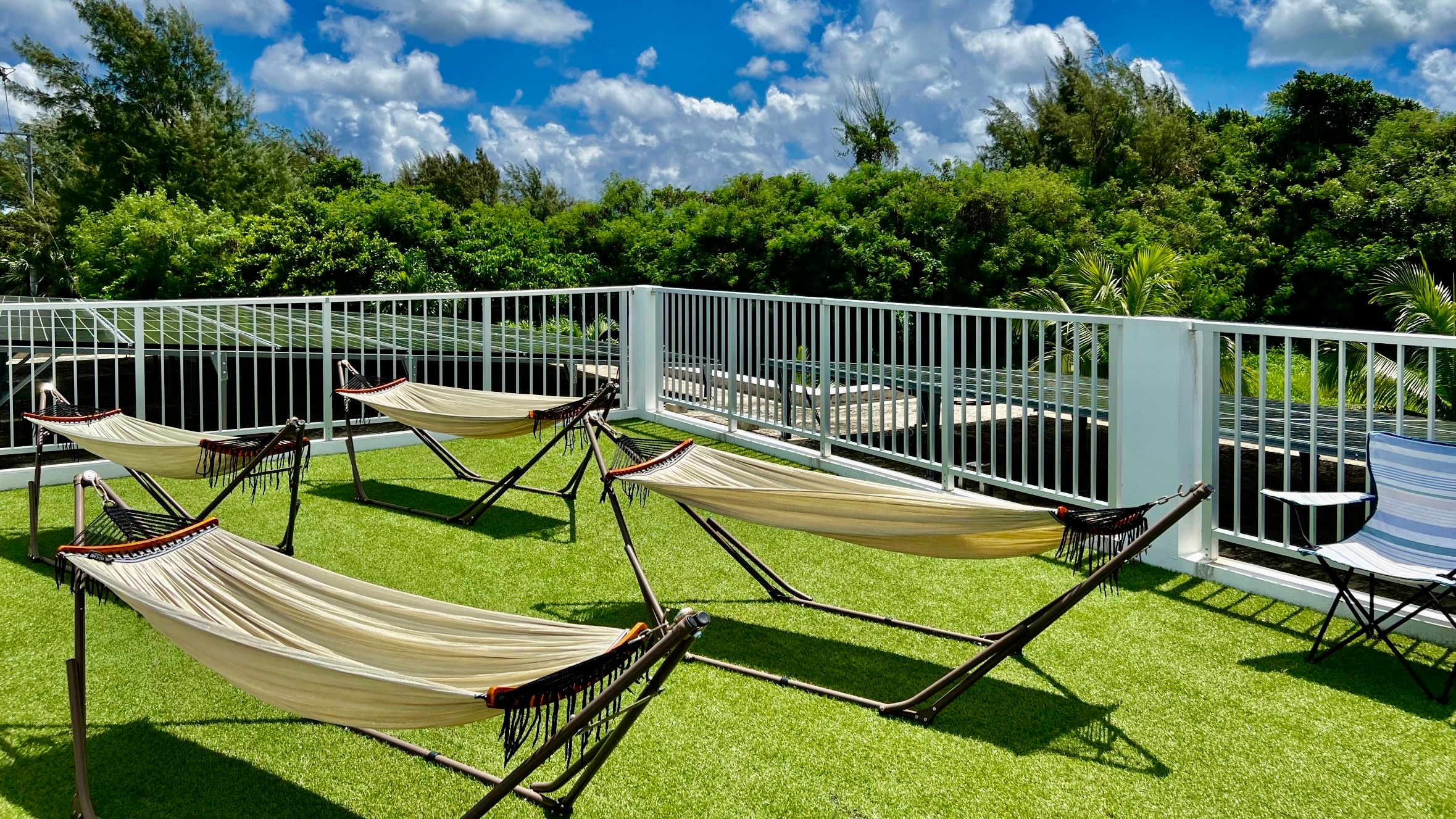 Rooftop hammock