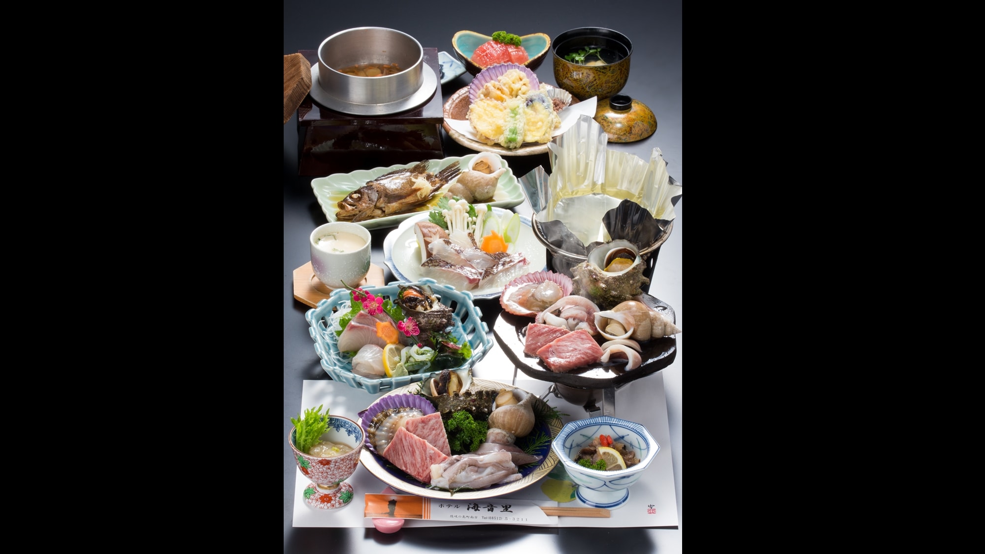 * ■ Oki seafood stone-grilled (example) ■ Shimane Japanese beef, blackberry scallops, turban shells, etc.
