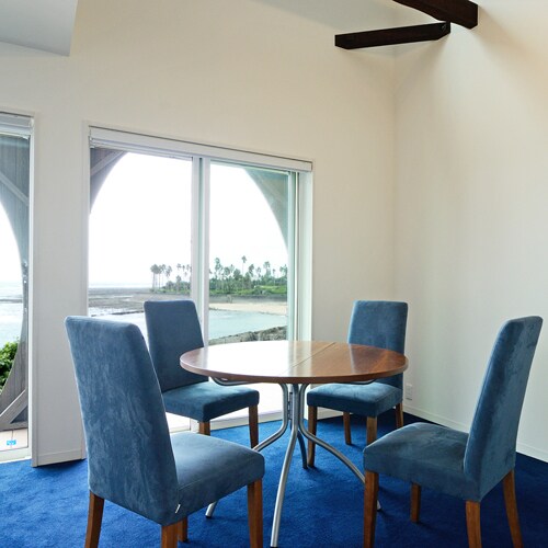 Maisonette / Have a relaxing time talking overlooking the sea.
