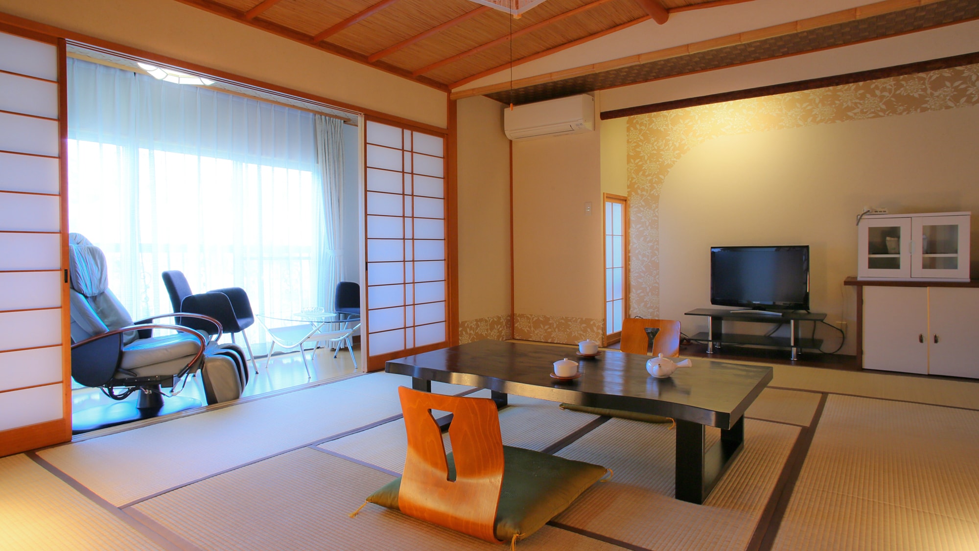[Kamar dengan kursi pijat (kamar bergaya Jepang murni)] Direkomendasikan untuk mereka yang ingin tidur dengan nyaman dan nyaman dengan futon!