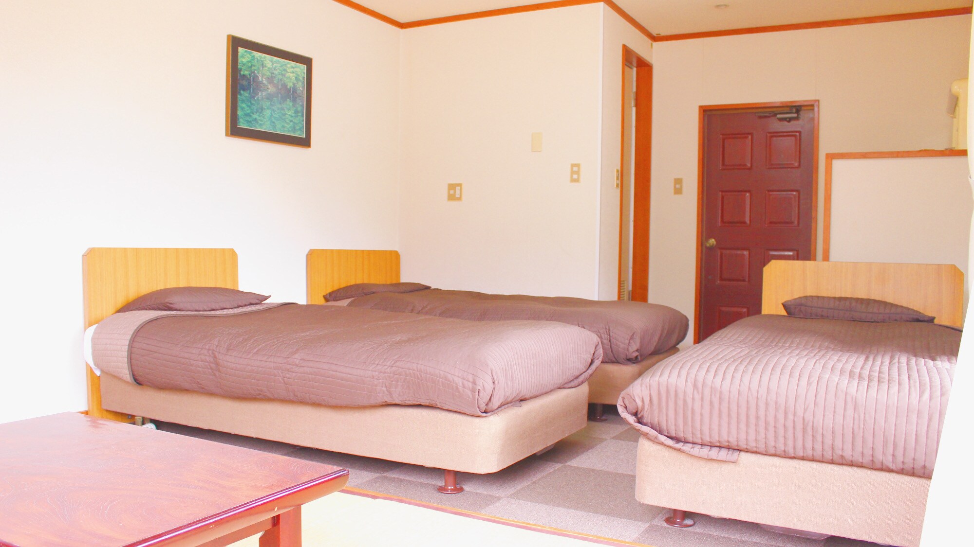 Rooms [Example of a Japanese-Western style room]