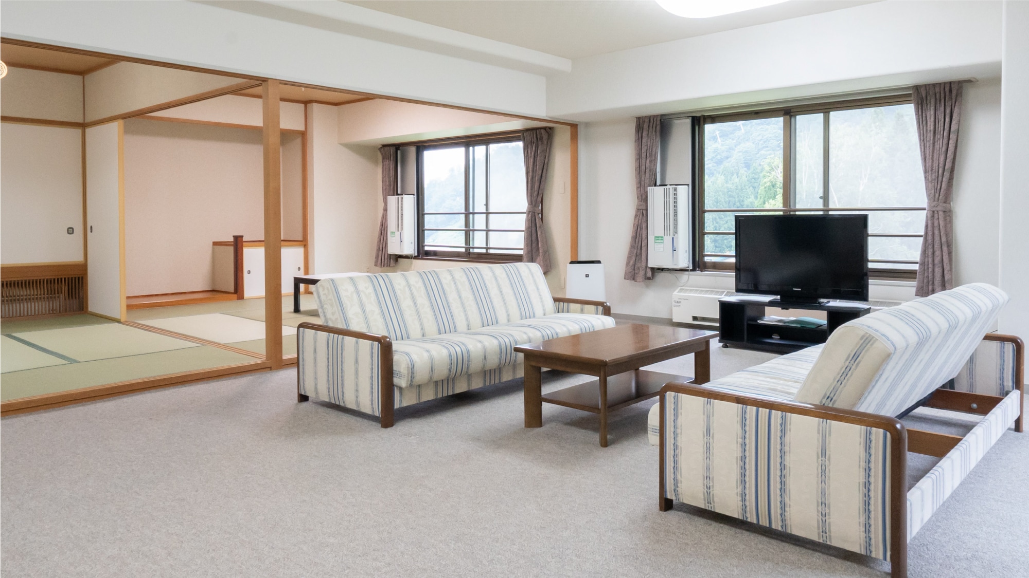 [Two Japanese-style rooms + living room (example)] Approx.