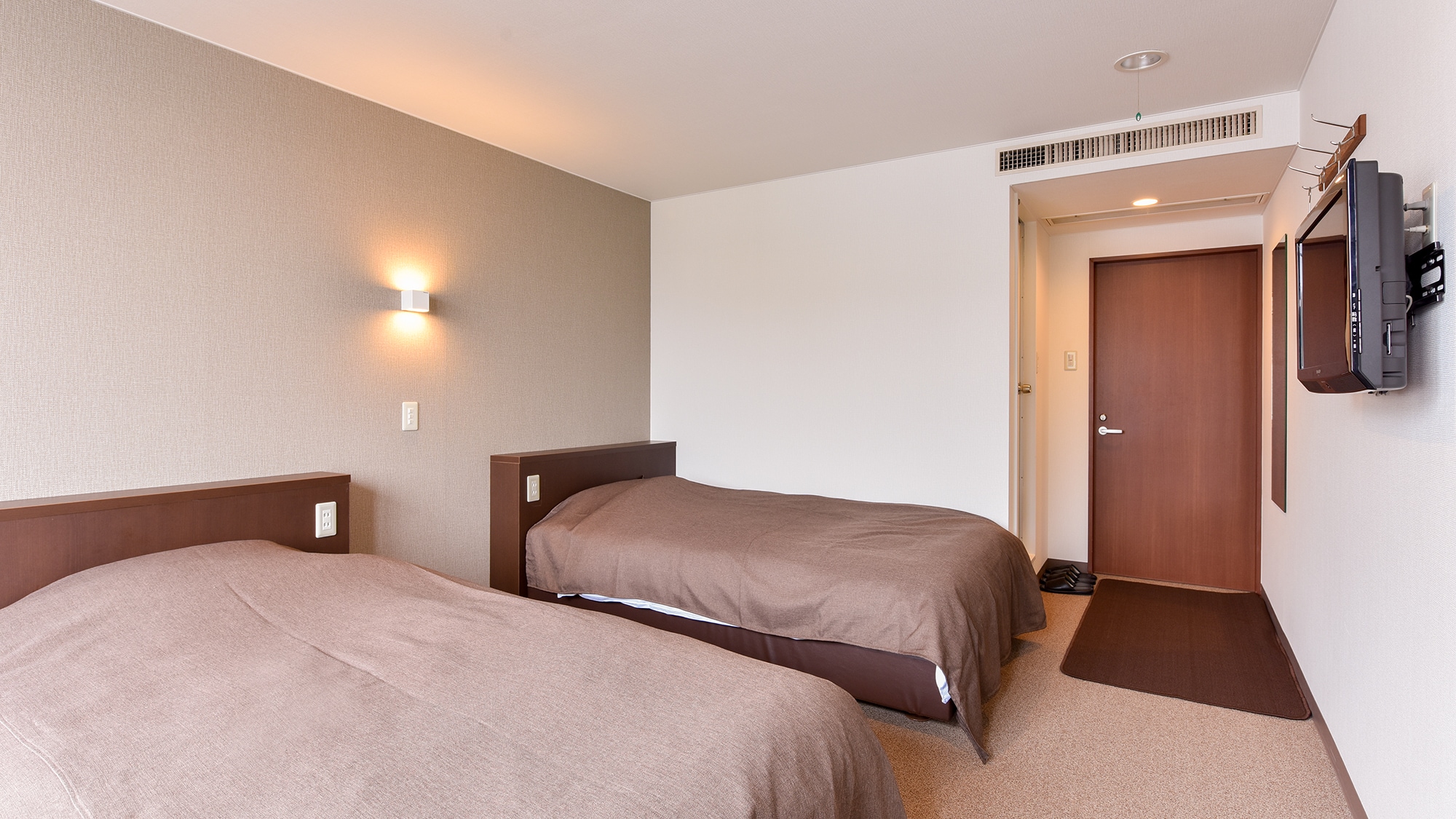 *<ปรับปรุงใหม่>【ตัวอย่างห้องทวินปลอดบุหรี่】ห้องพักทุกห้องมีเตียงเซมิดับเบิลกว้างขวาง!