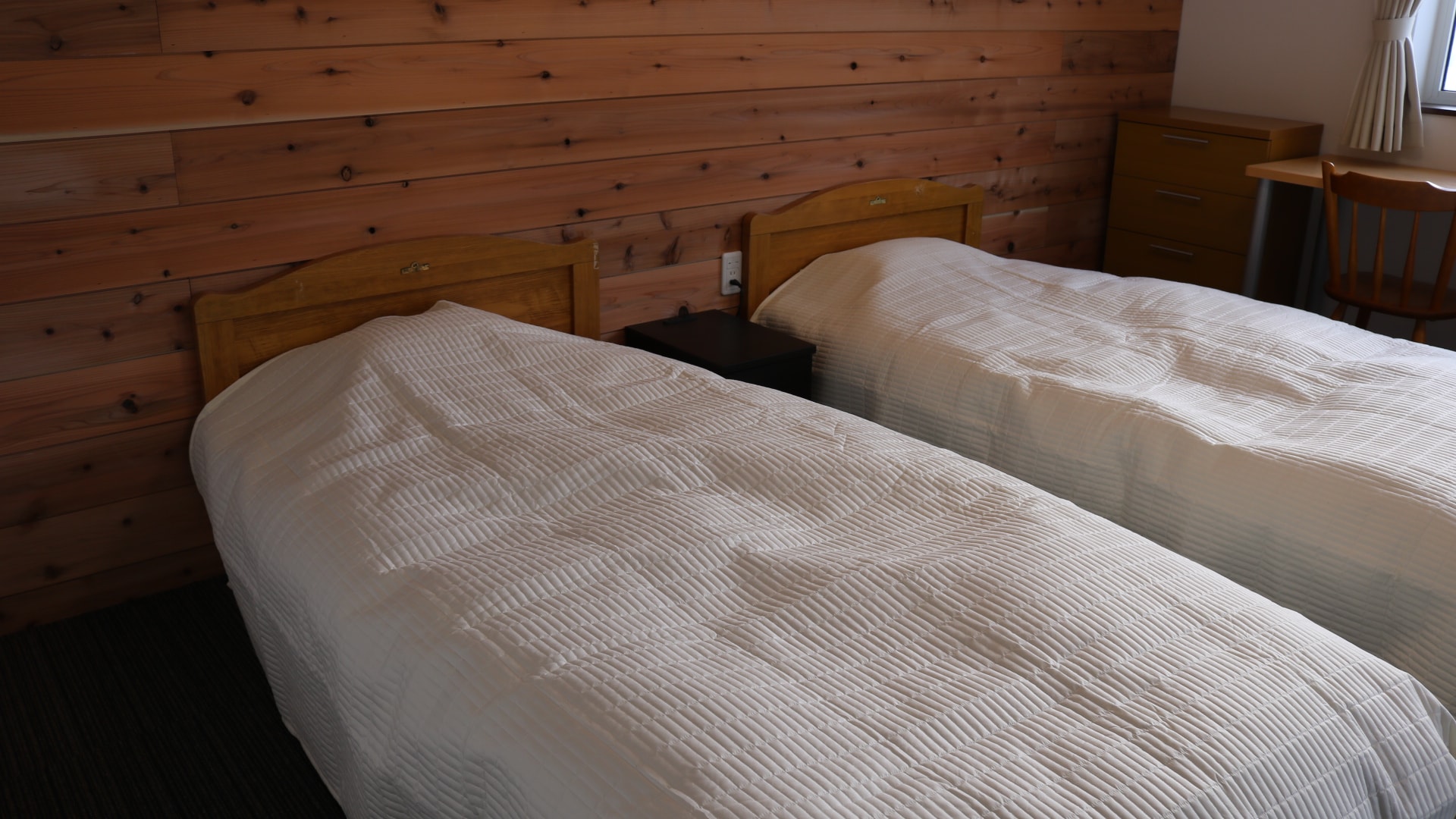 Guest Room 201: Western-style room for 2-3 people