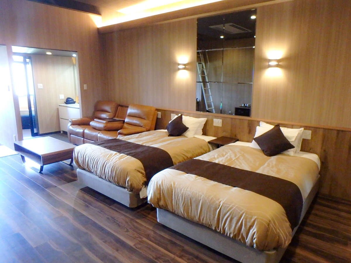 [Western room with natural hot spring] Japanese modern junior suite 55 square meters