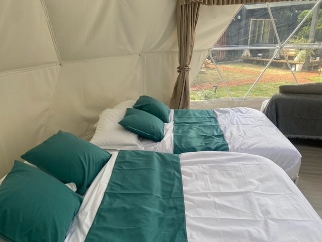 圓頂帳篷內