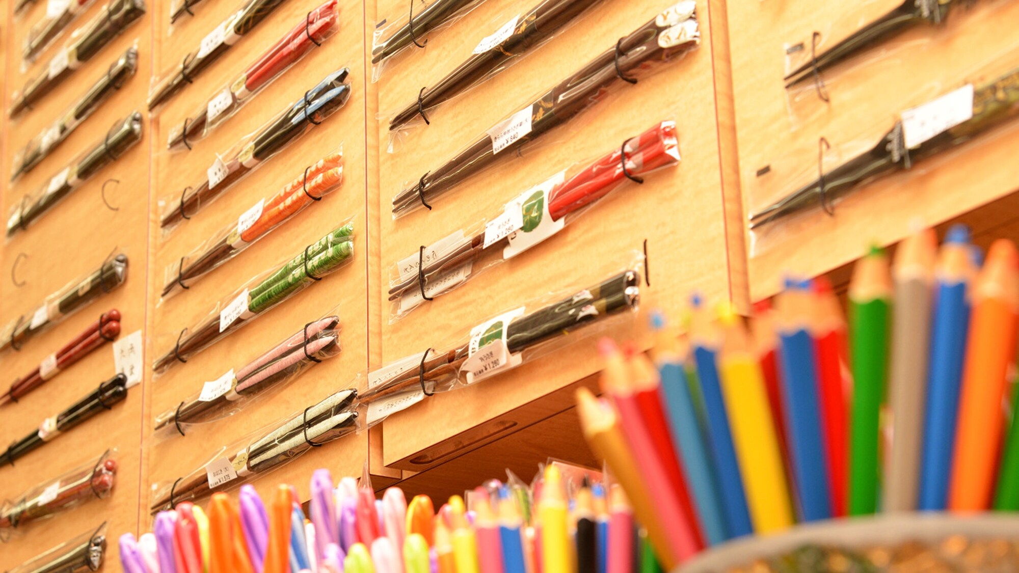 * [Chopsticks specialty store Kotohei] A chopsticks specialty store attached to the inn, located on the 100th stone stairs of Kinbiramiya.