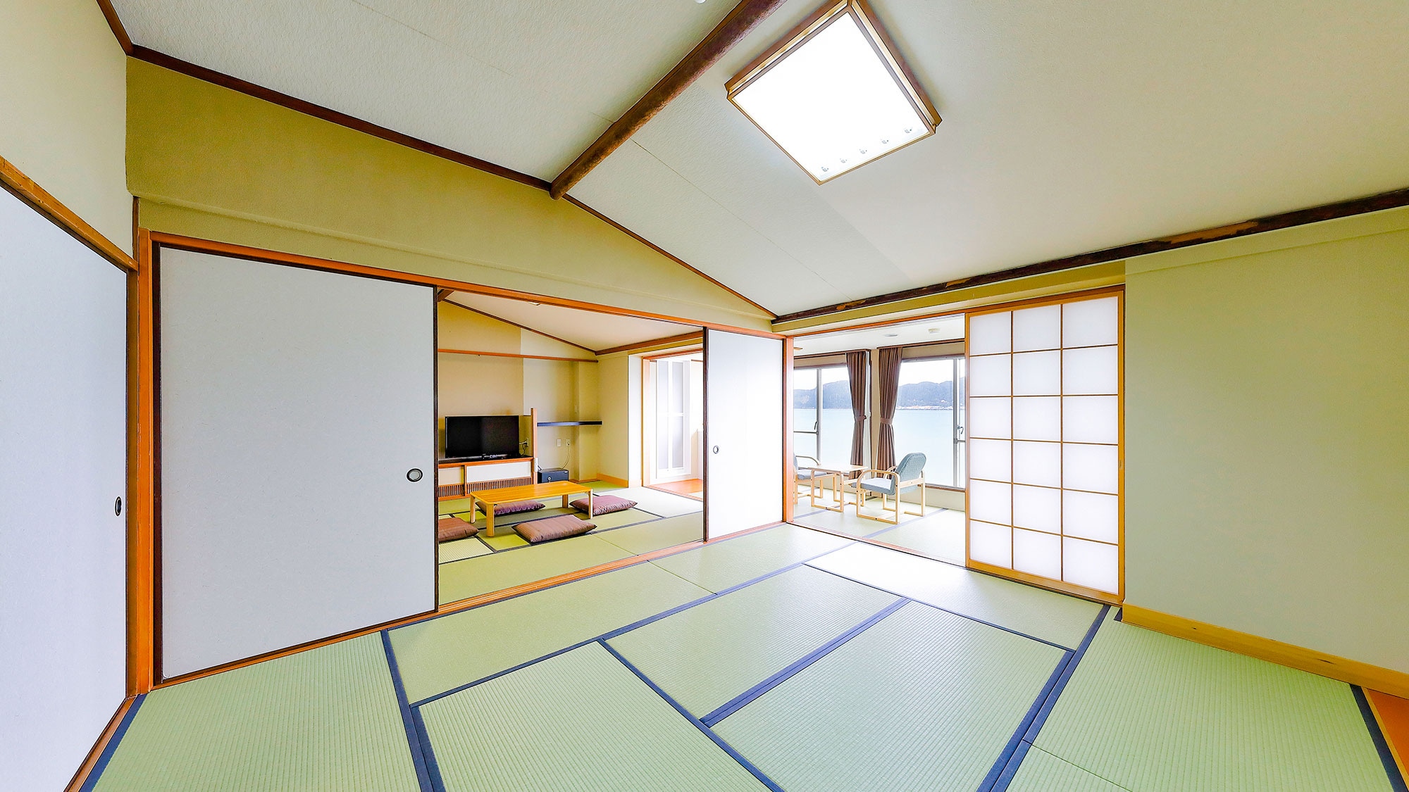 Japanese-style room 10 tatami mats + Japanese-style room 10 tatami mats / non-smoking