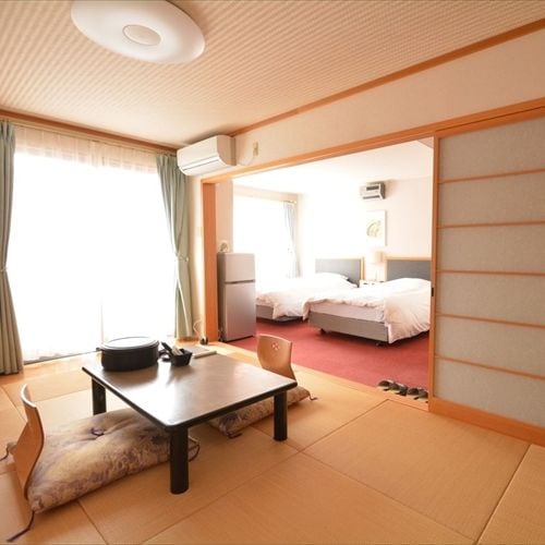 <Japanese and Western room> Capacity 2-4 people