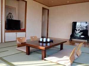 Lake view, corner room, 10 tatami mats, with toilet