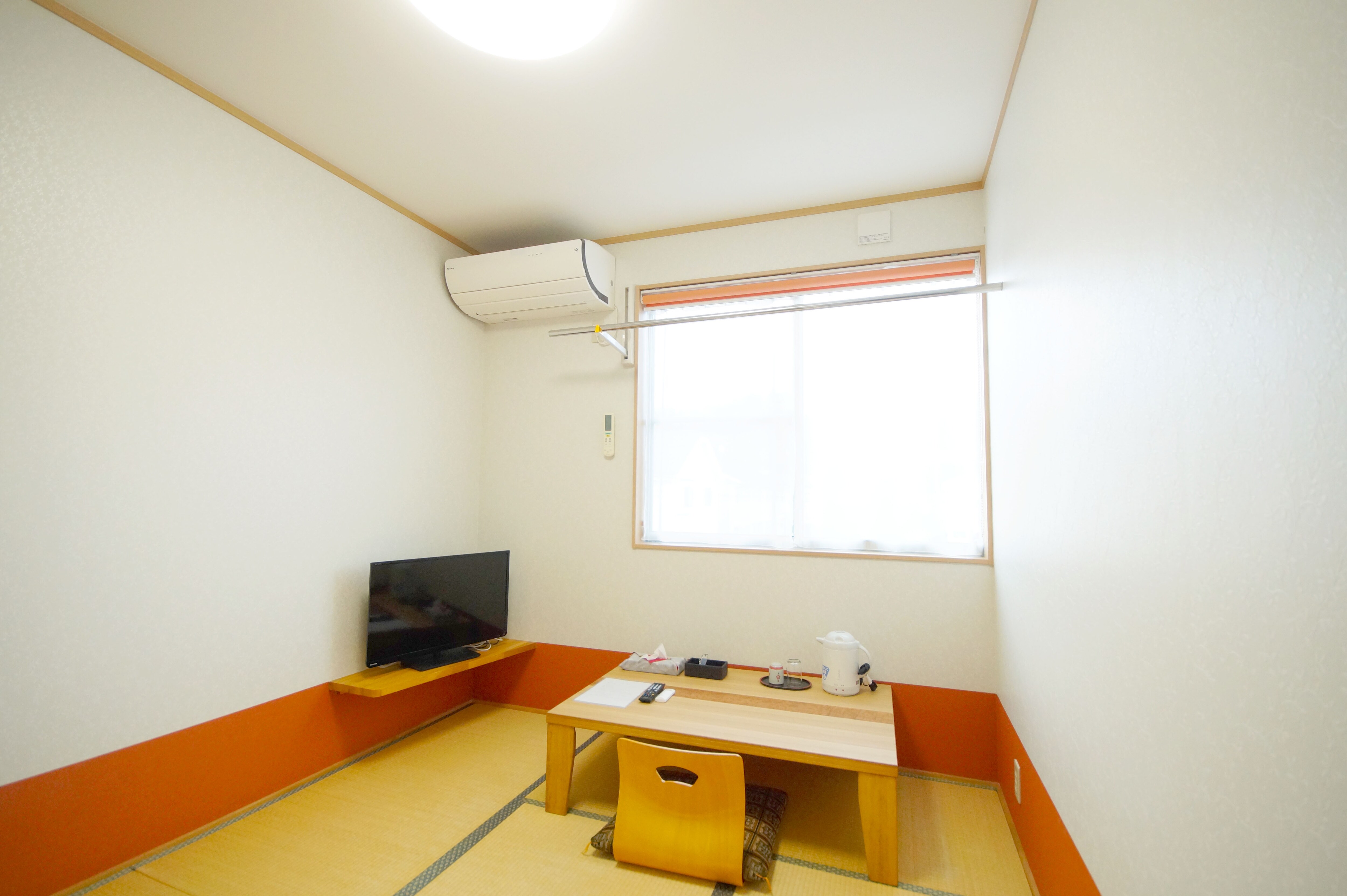 New building Japanese-style room 6 tatami non-smoking room