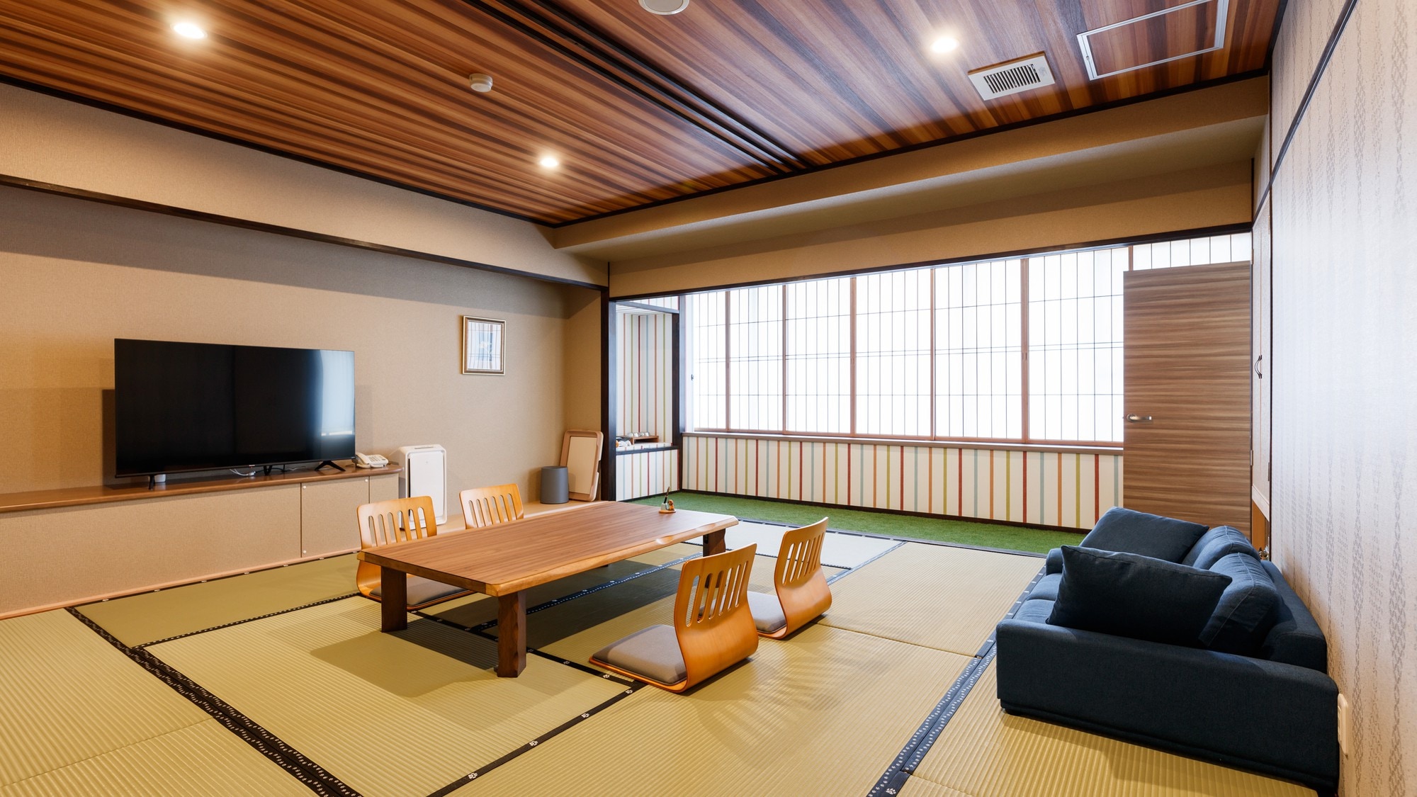 [WAN Suite] Room with indoor mini dog run and Simmons bed