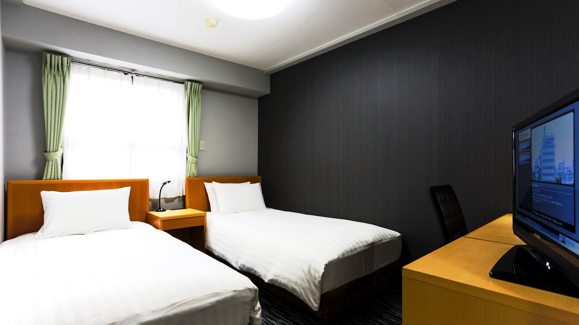 ・ [Twin T (T) guest room example] 2 single beds installed