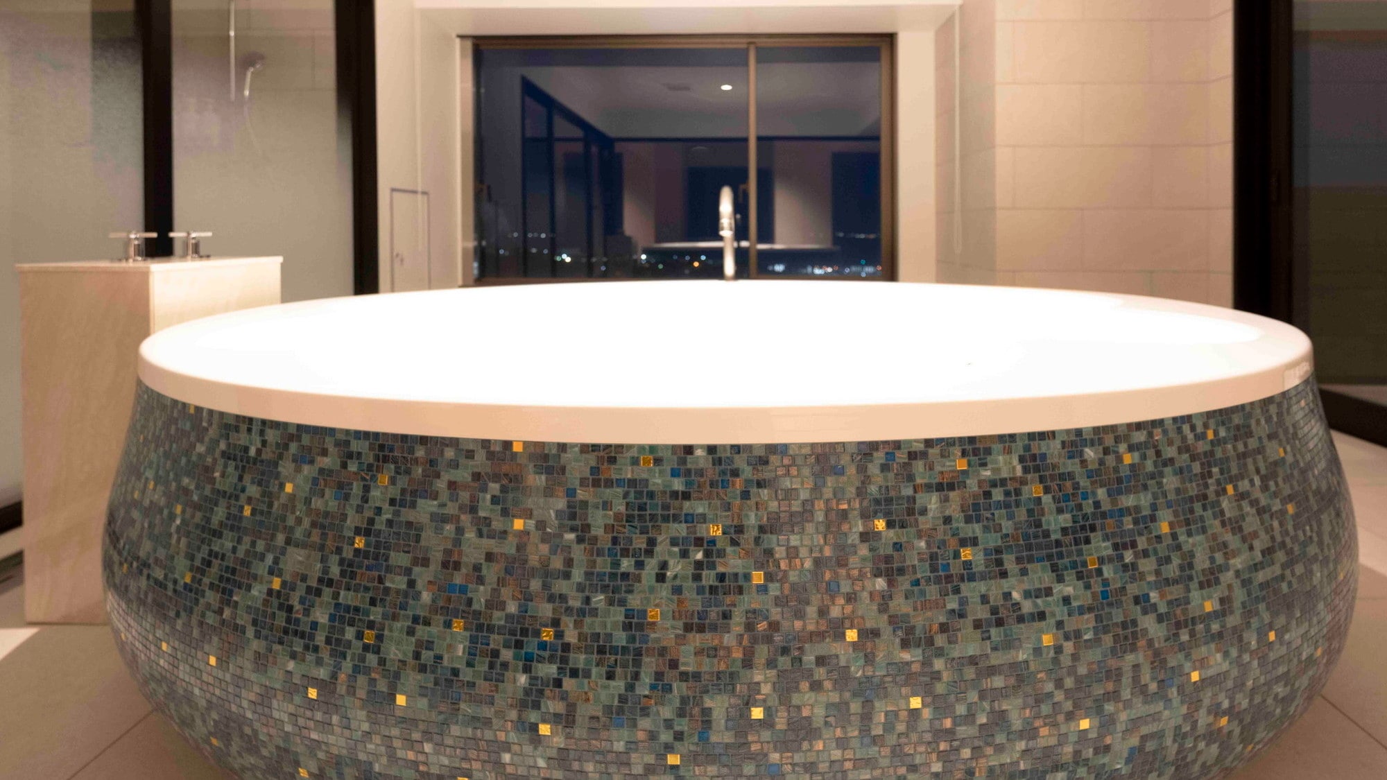 [View hướng biển] Phòng Marvelous Suite (135m2)