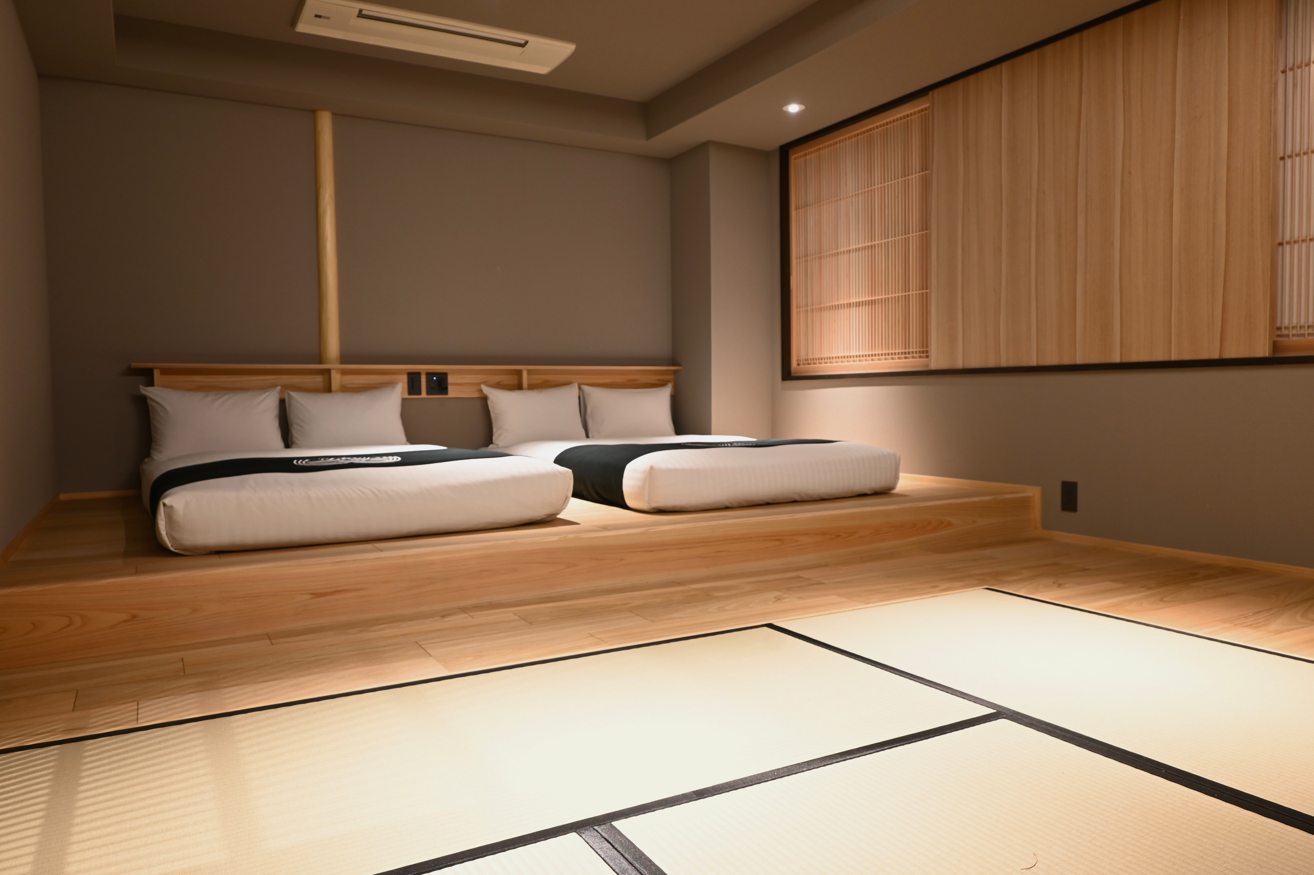 Superior Japanese-Western room | 37 square meters | Capacity: 4 people