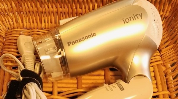 Pengering rambut kamar tamu: 1200W