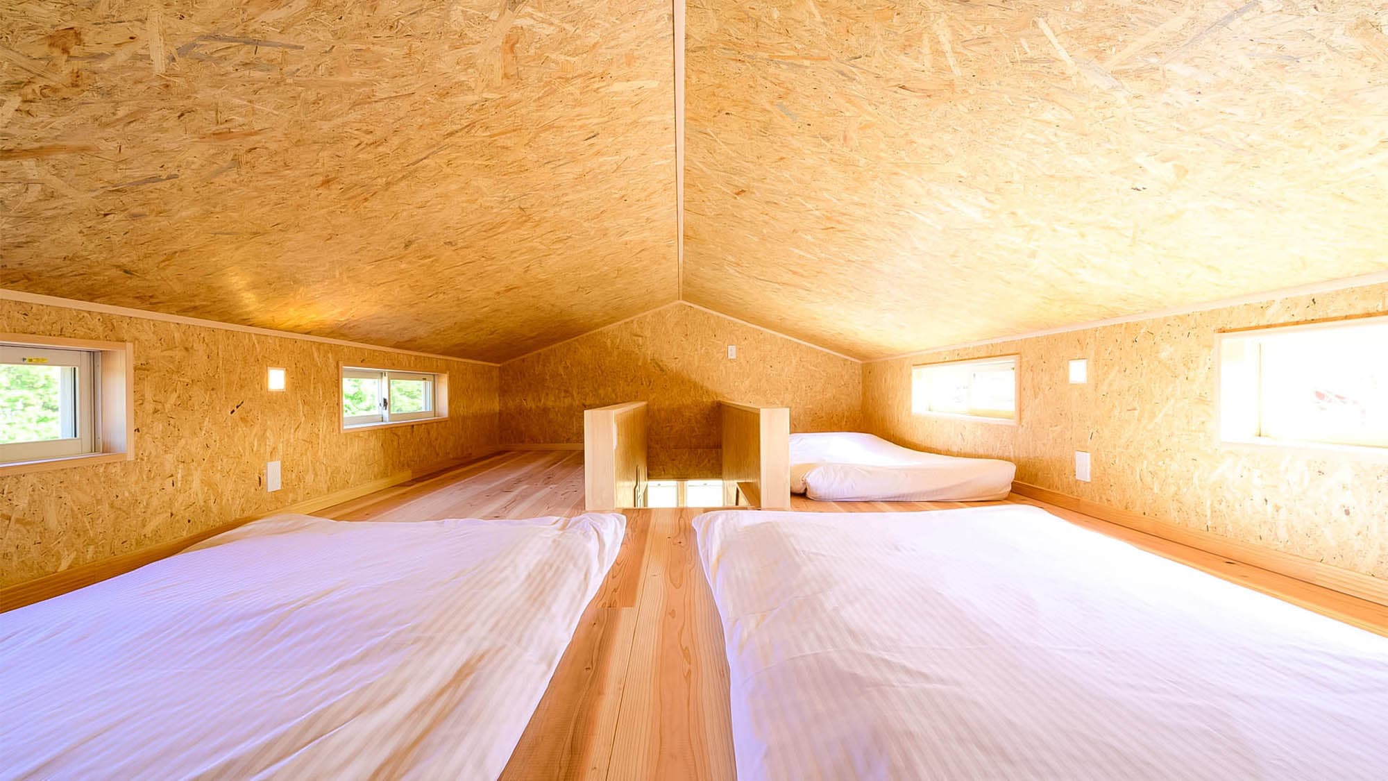 <New Park Cottage> Gác xép