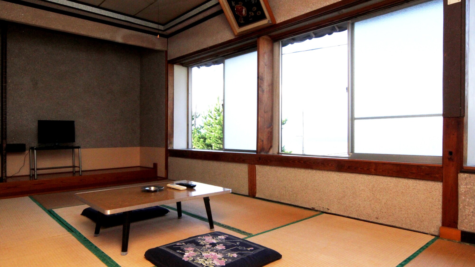 [Guest room example]