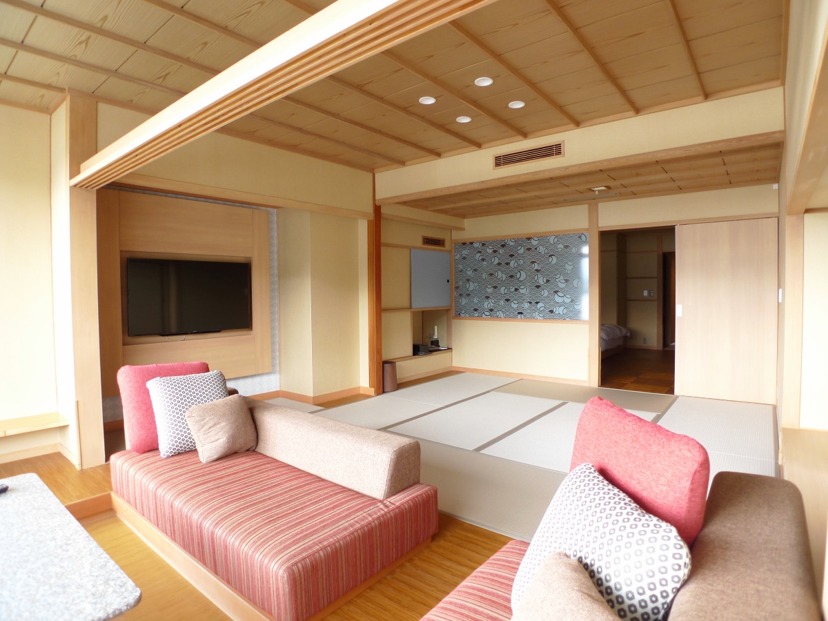 Example of a Japanese-style bed with the following room