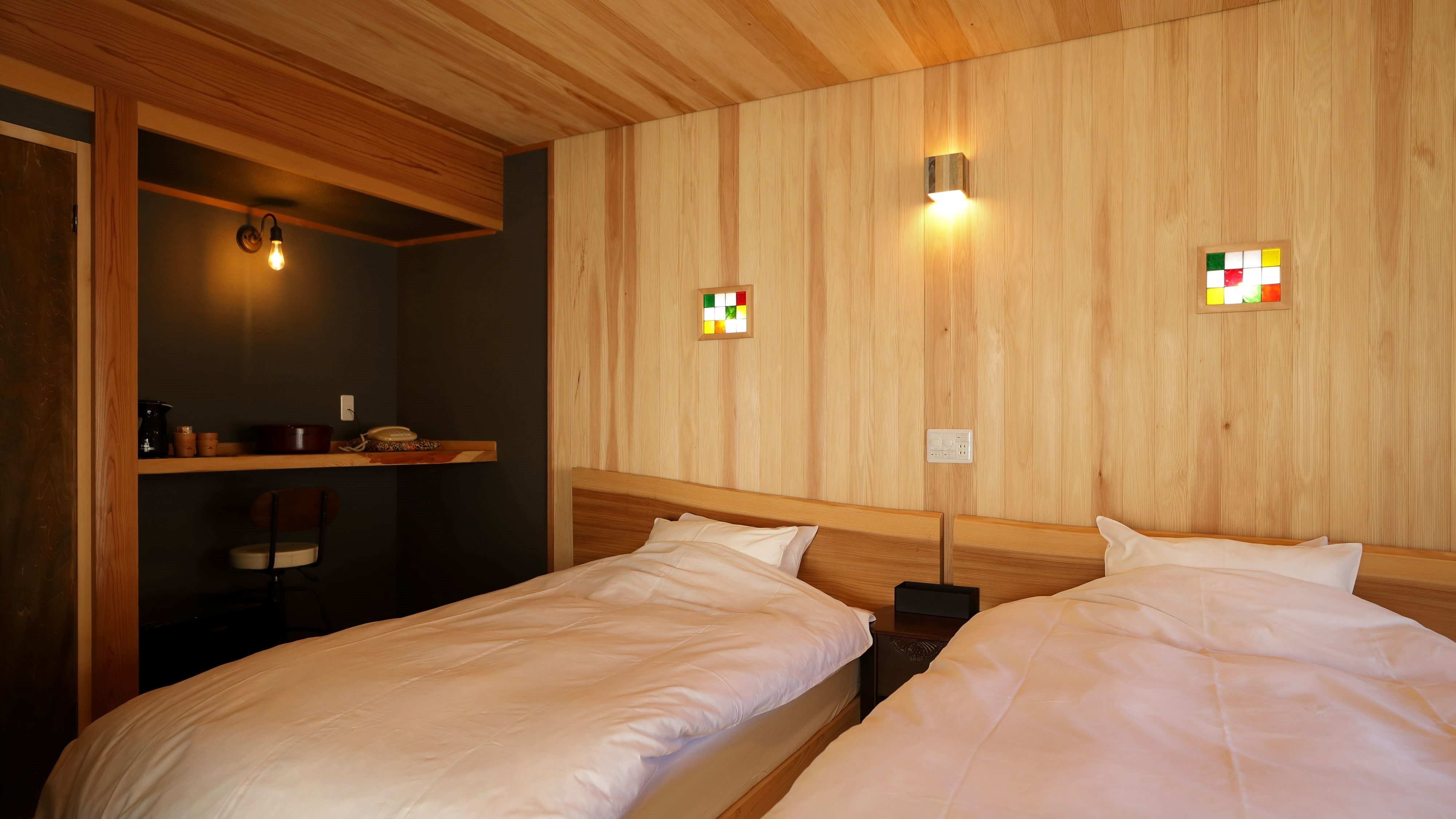 Newly renovated in 2021, this Japanese-Western style bedroom is equipped with two Simmons beds.