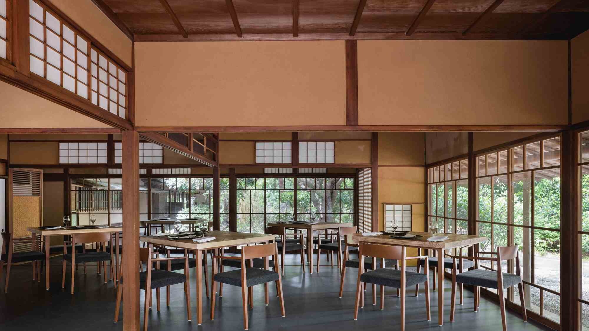 restaurant