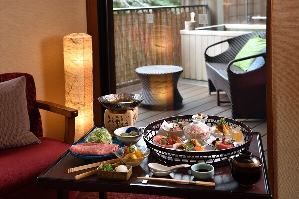 Ăn uống tại phòng