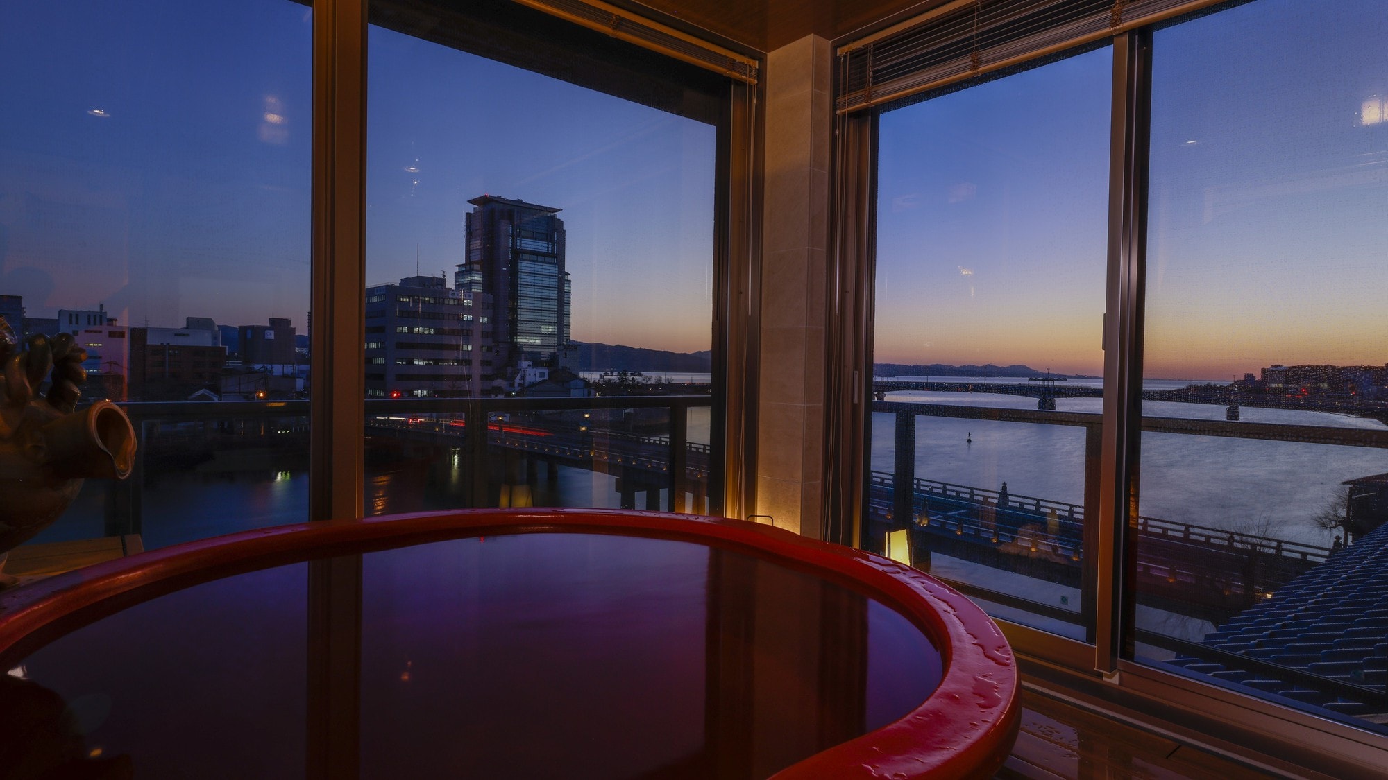 4th floor twin room with fine view bath / example