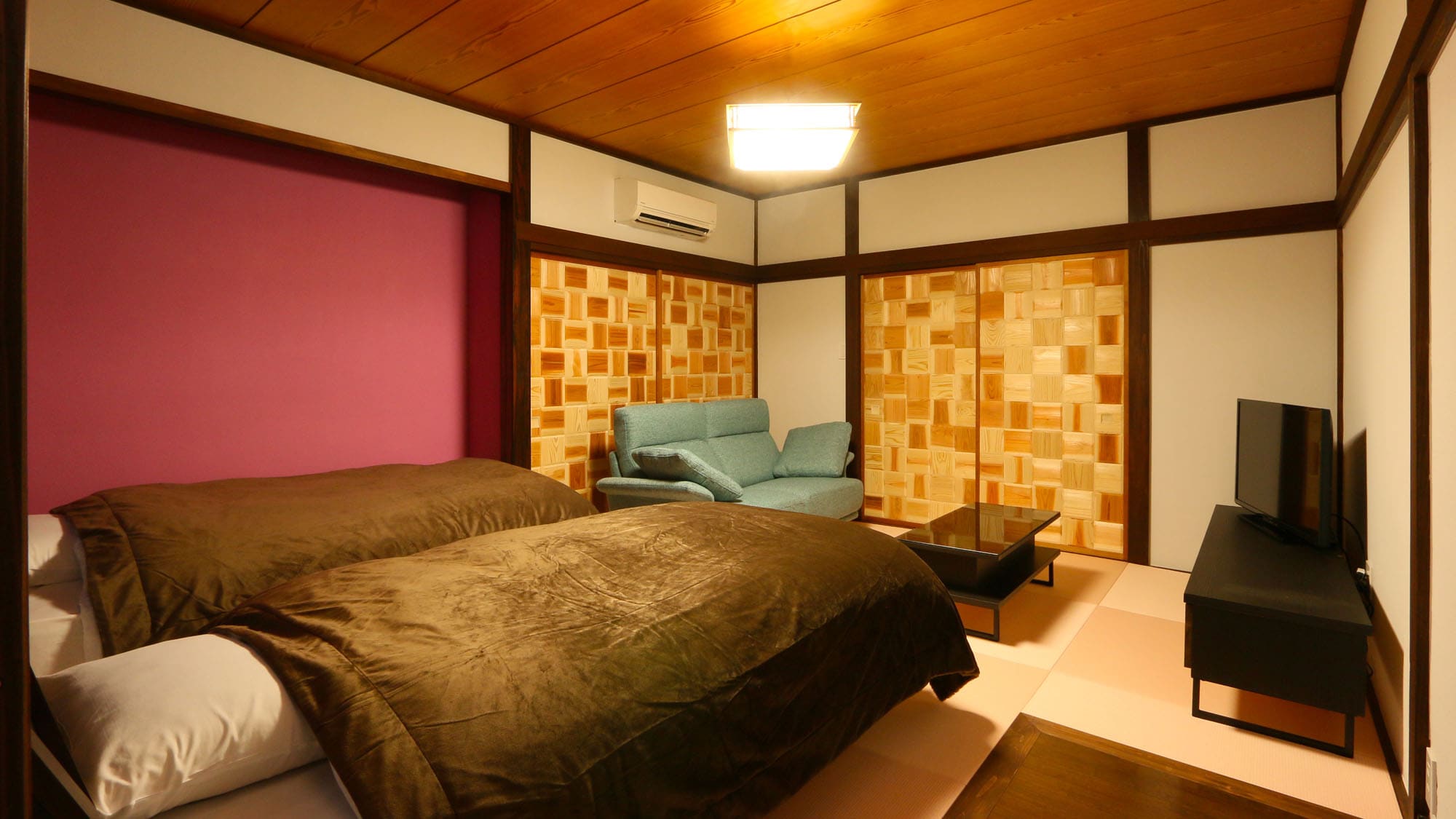 Quatre (versi musim dingin) - kira-kira. 21 meter persegi + kamar mandi luar