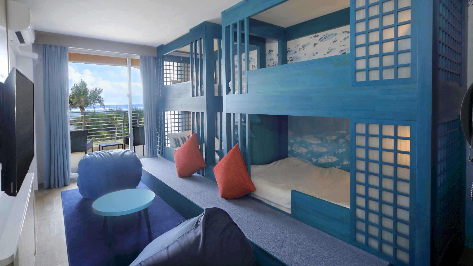 [Main building/standard twin (2 bunks & times; 2 beds)] Have a fun stay with your friends or family.