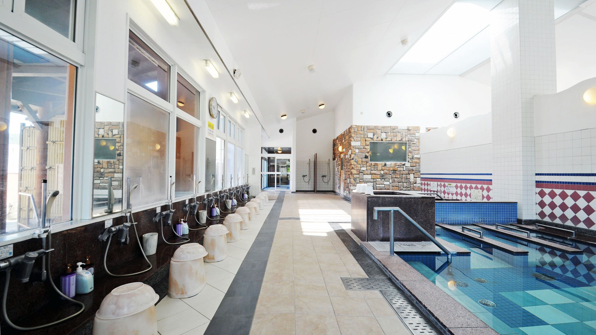 [Large public bath] Known as Daisen no Yu, this hot spring has been a hot spring resort known to those in the know since the Edo period.
