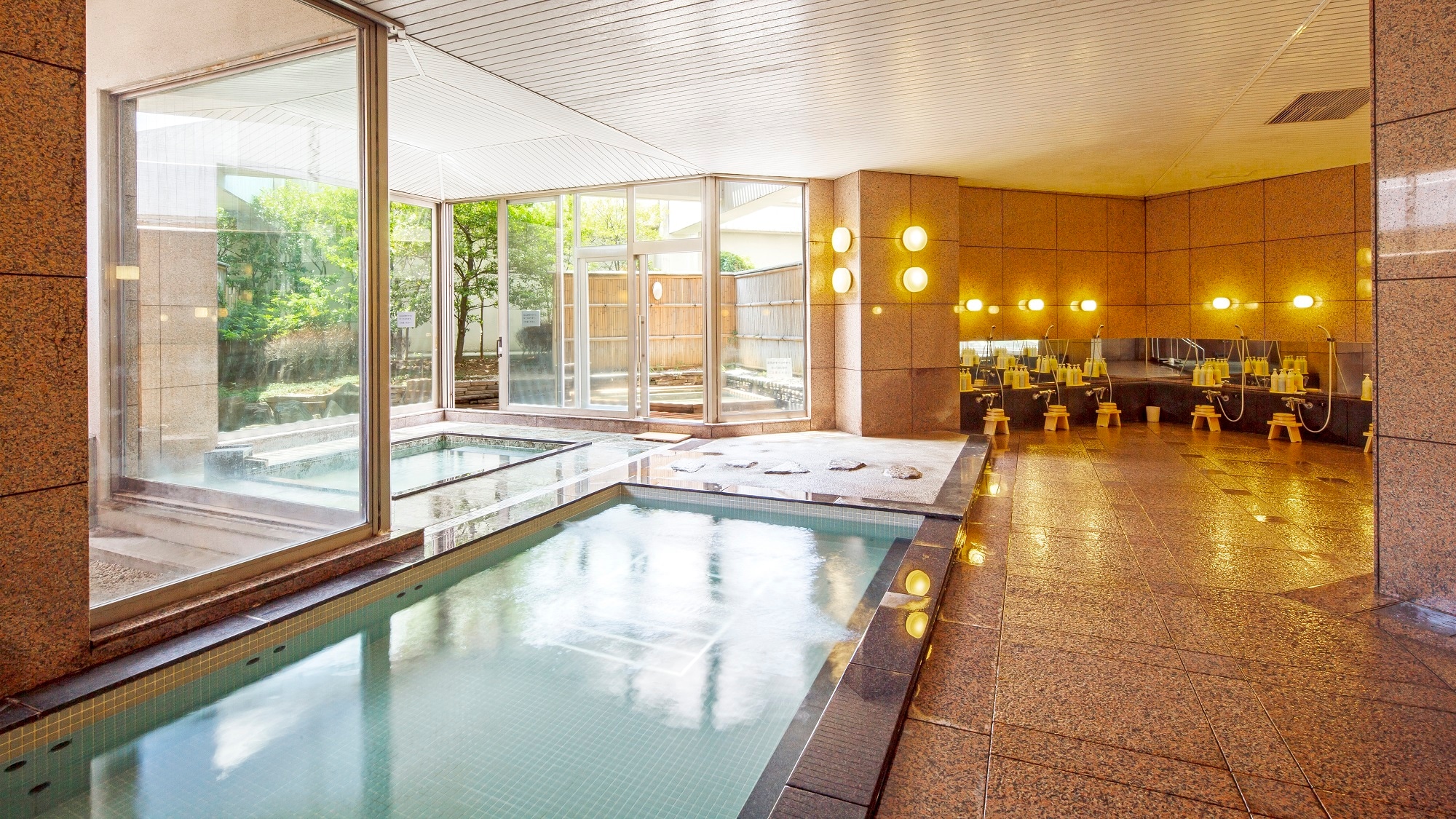 Large hot spring bath (indoor bath)