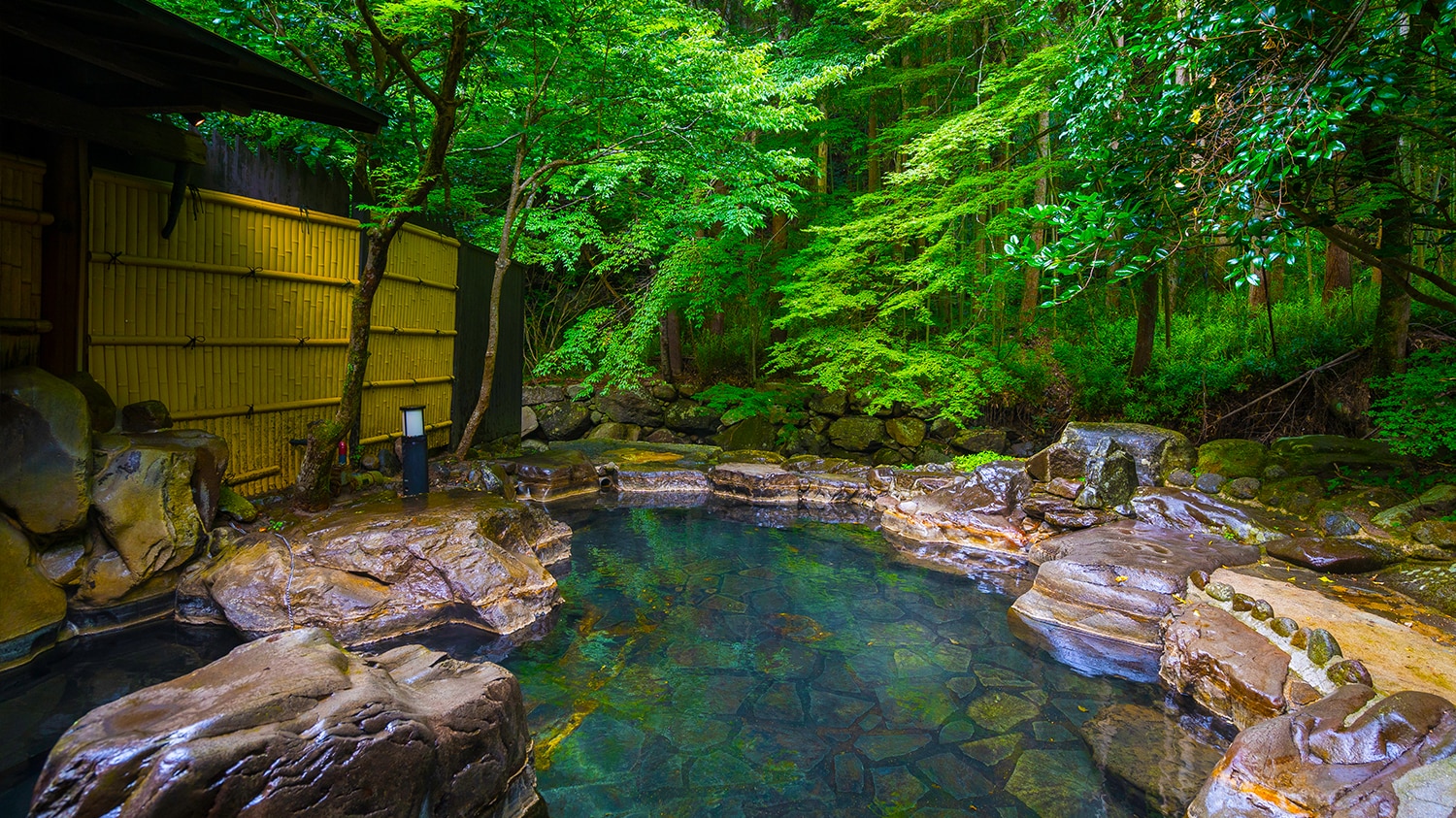 Women's open-air bath