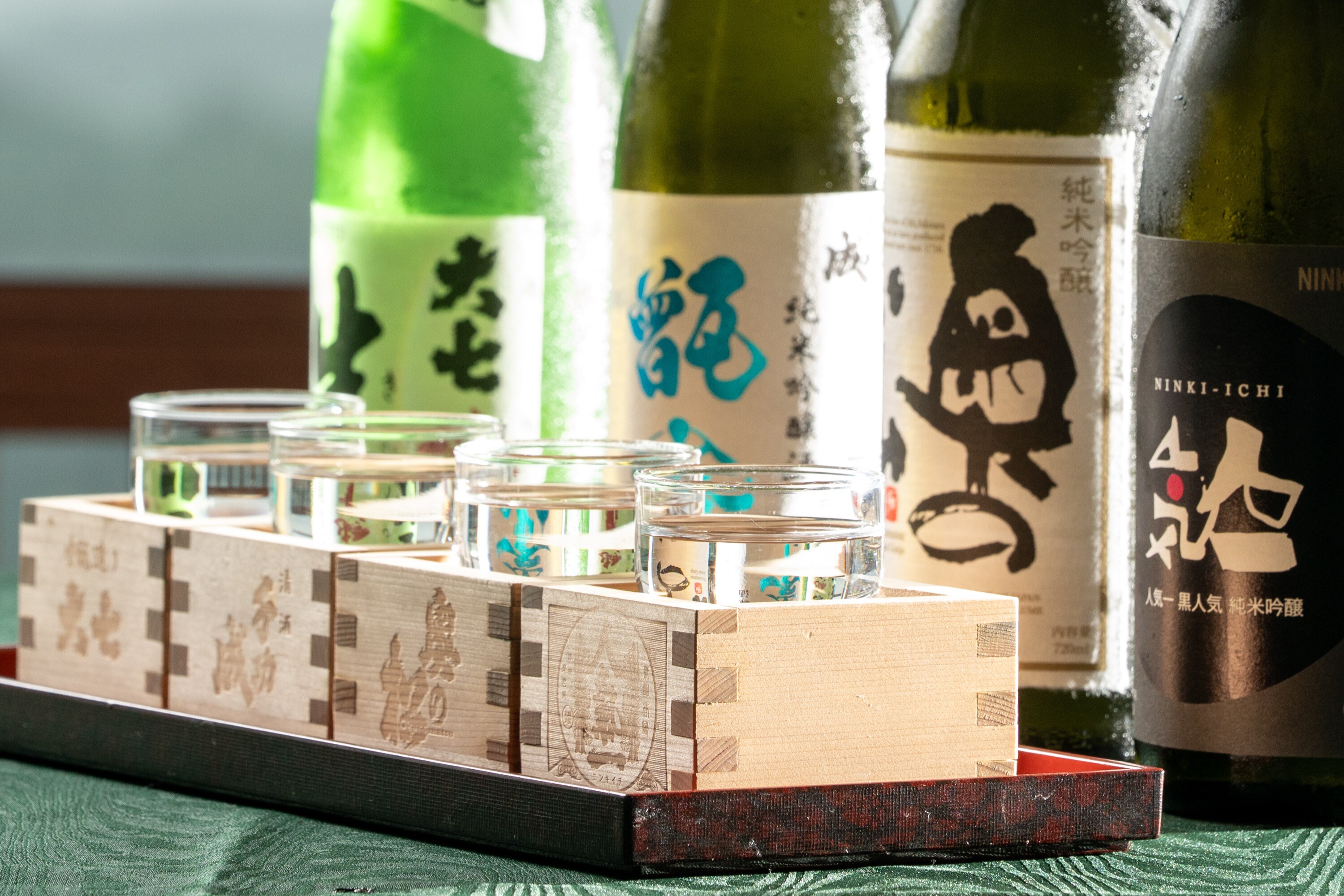 [Set 4 jenis sake lokal Nihonmatsu]