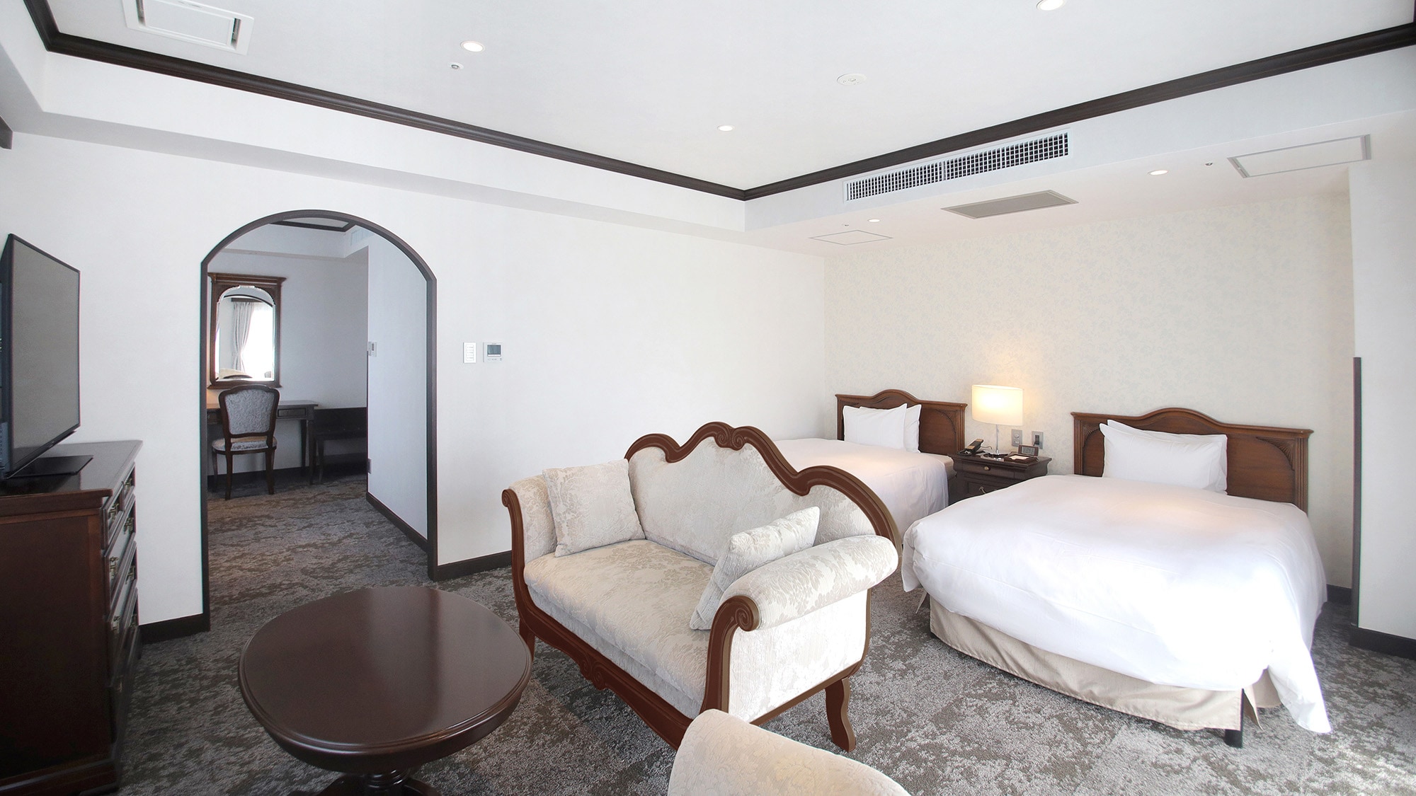 [9th floor, floor color: dark wood] Royal Twin Room 903 (PIENA Classic) (example)