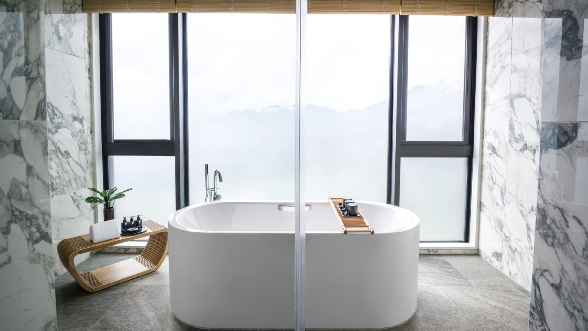 Panoramic one-bedroom suite (with private hot spring open-air bath)