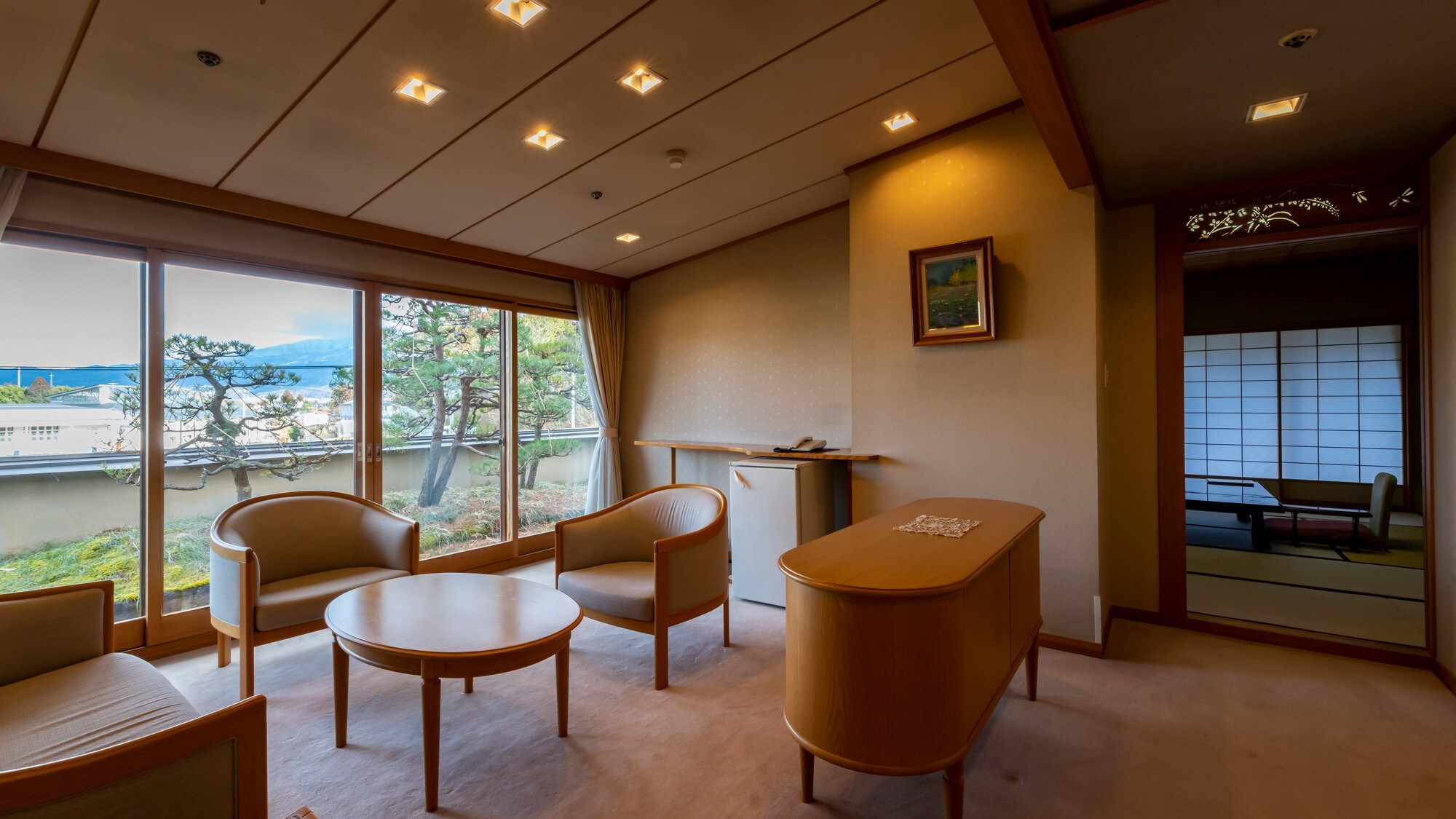 Senkeien "Hagi no Ma" Living room for an elegant time to relax in a chair