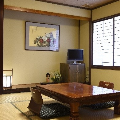 8 tatami Japanese-style room (smoking allowed) No infants allowed [Capacity 1-3 people]